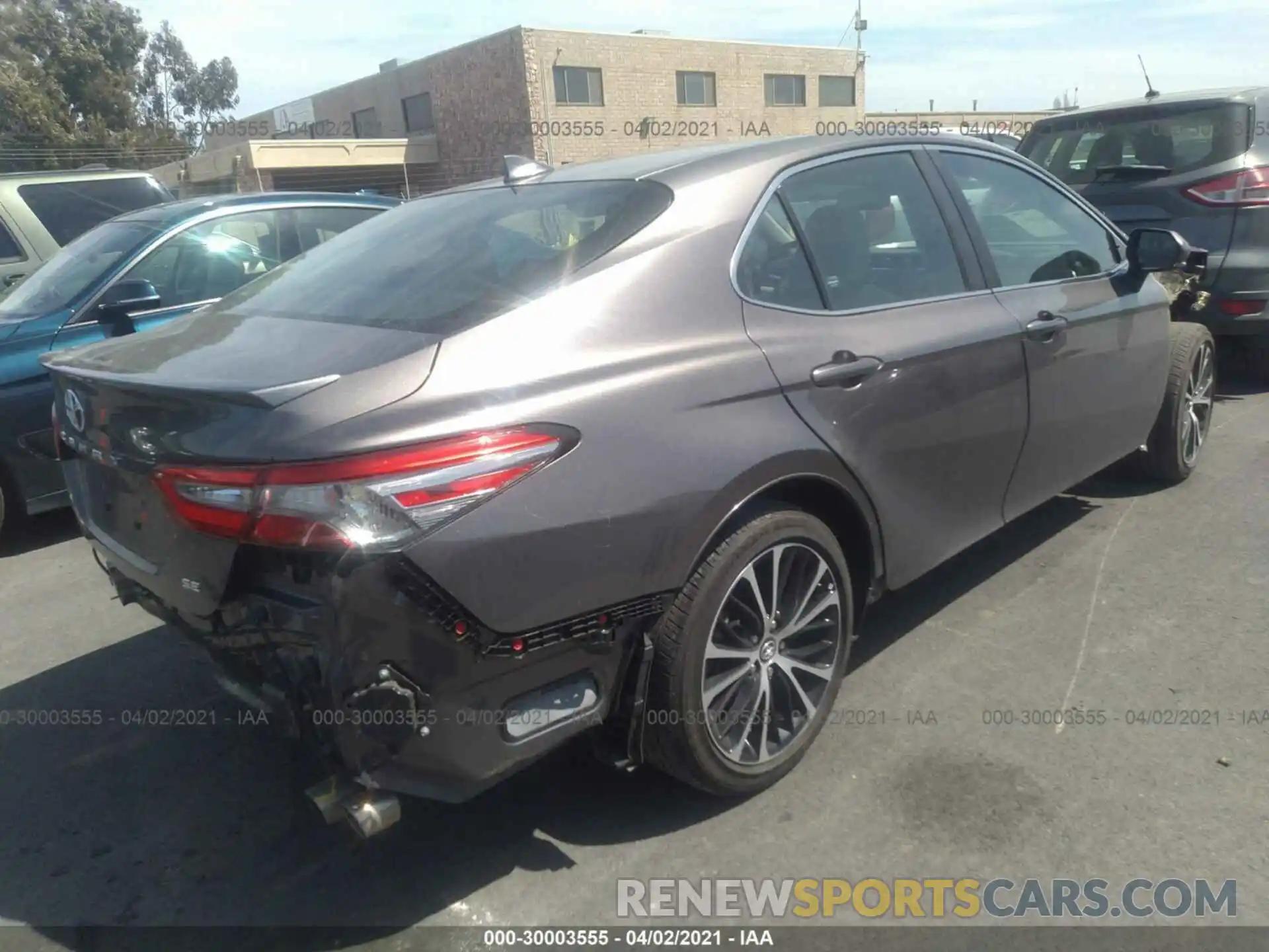 4 Photograph of a damaged car 4T1B11HK7KU198844 TOYOTA CAMRY 2019