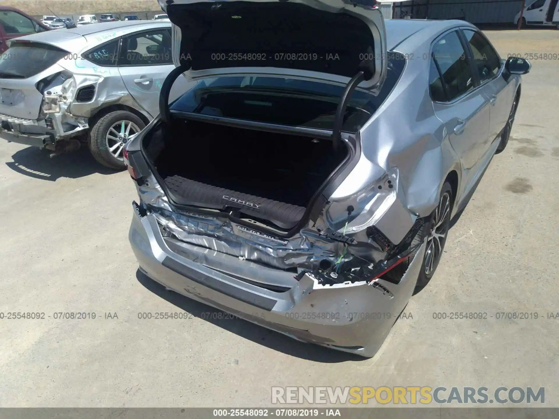 6 Photograph of a damaged car 4T1B11HK7KU201371 TOYOTA CAMRY 2019