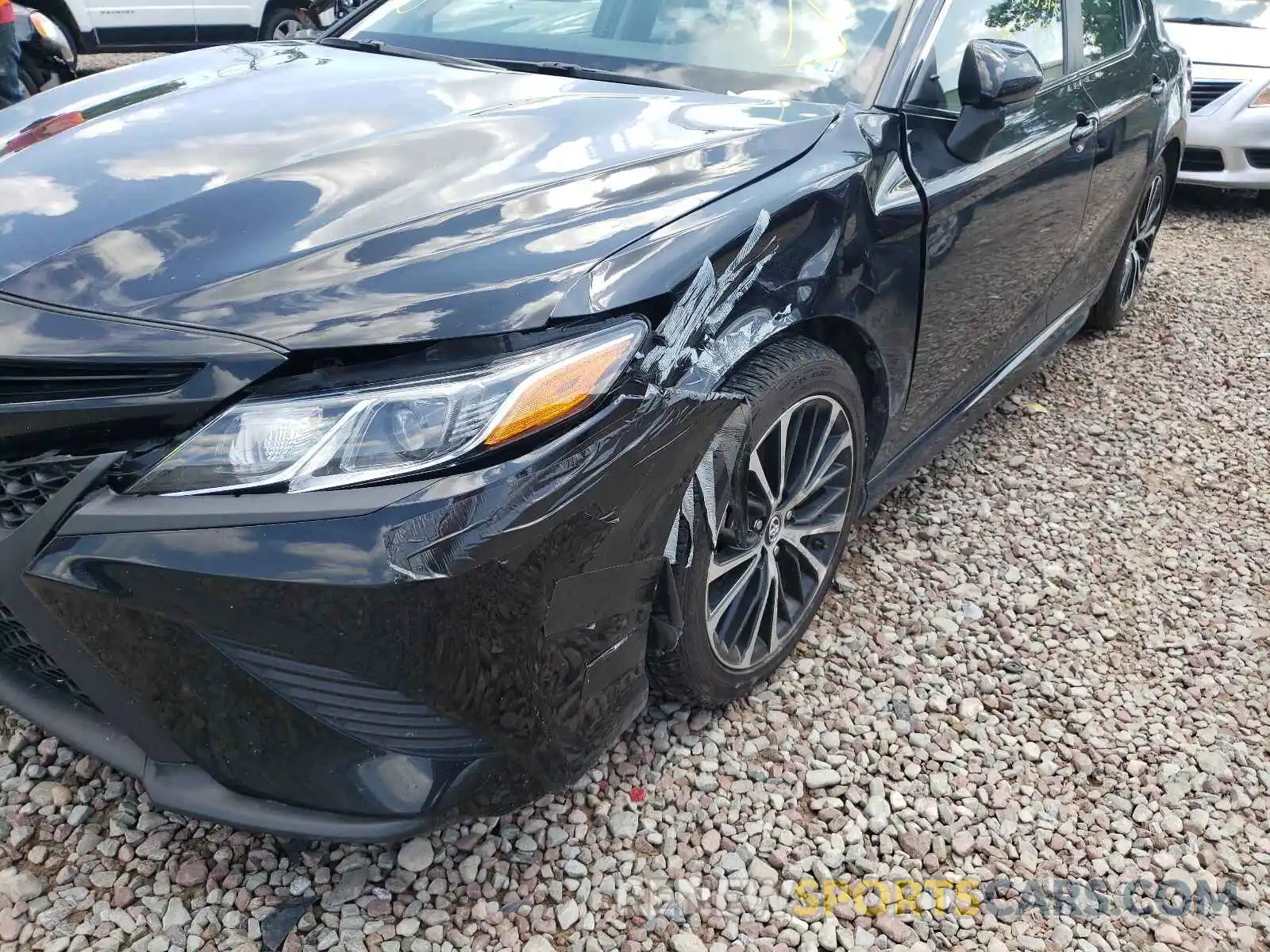 9 Photograph of a damaged car 4T1B11HK7KU205372 TOYOTA CAMRY 2019