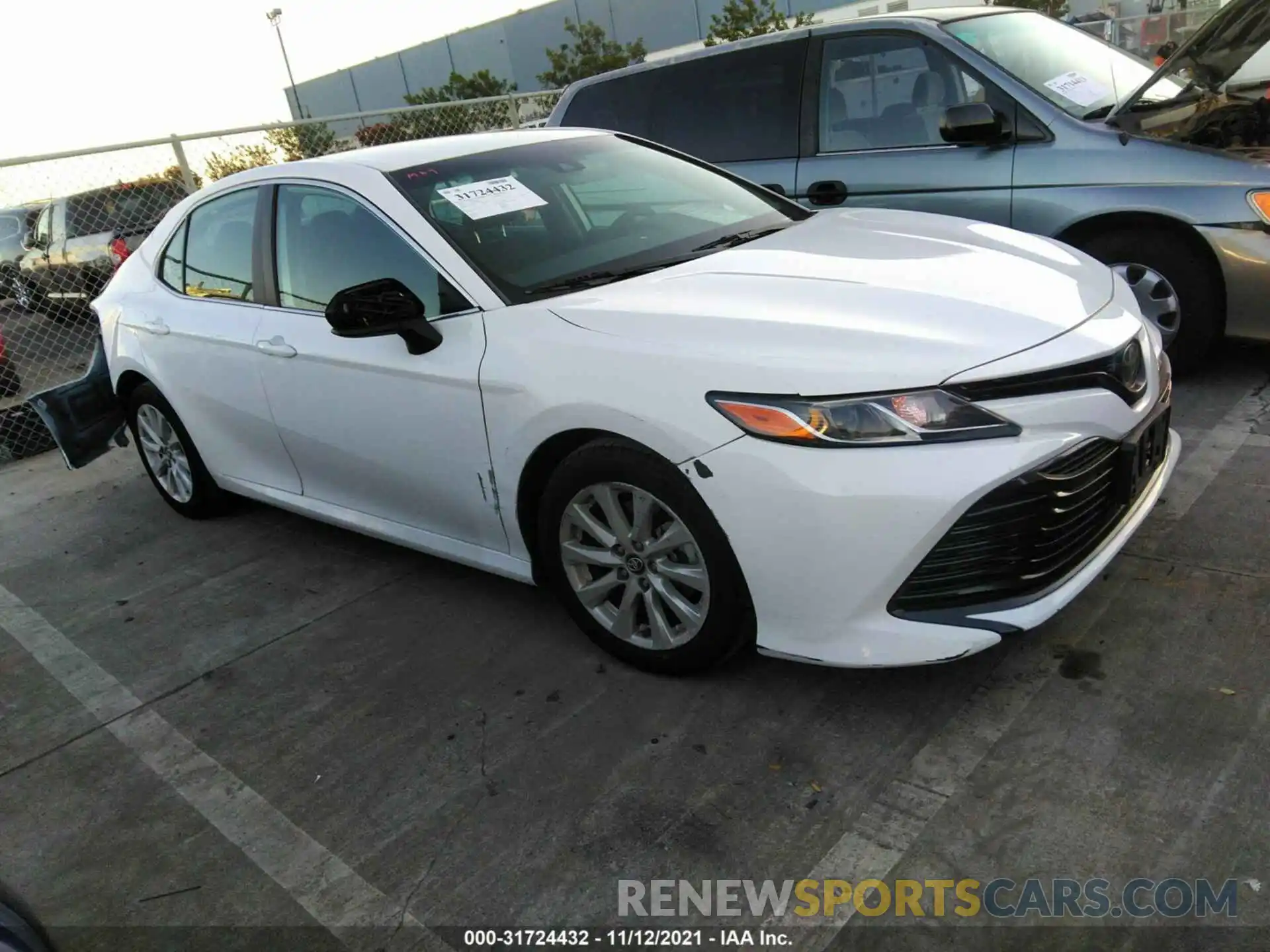 1 Photograph of a damaged car 4T1B11HK7KU205856 TOYOTA CAMRY 2019