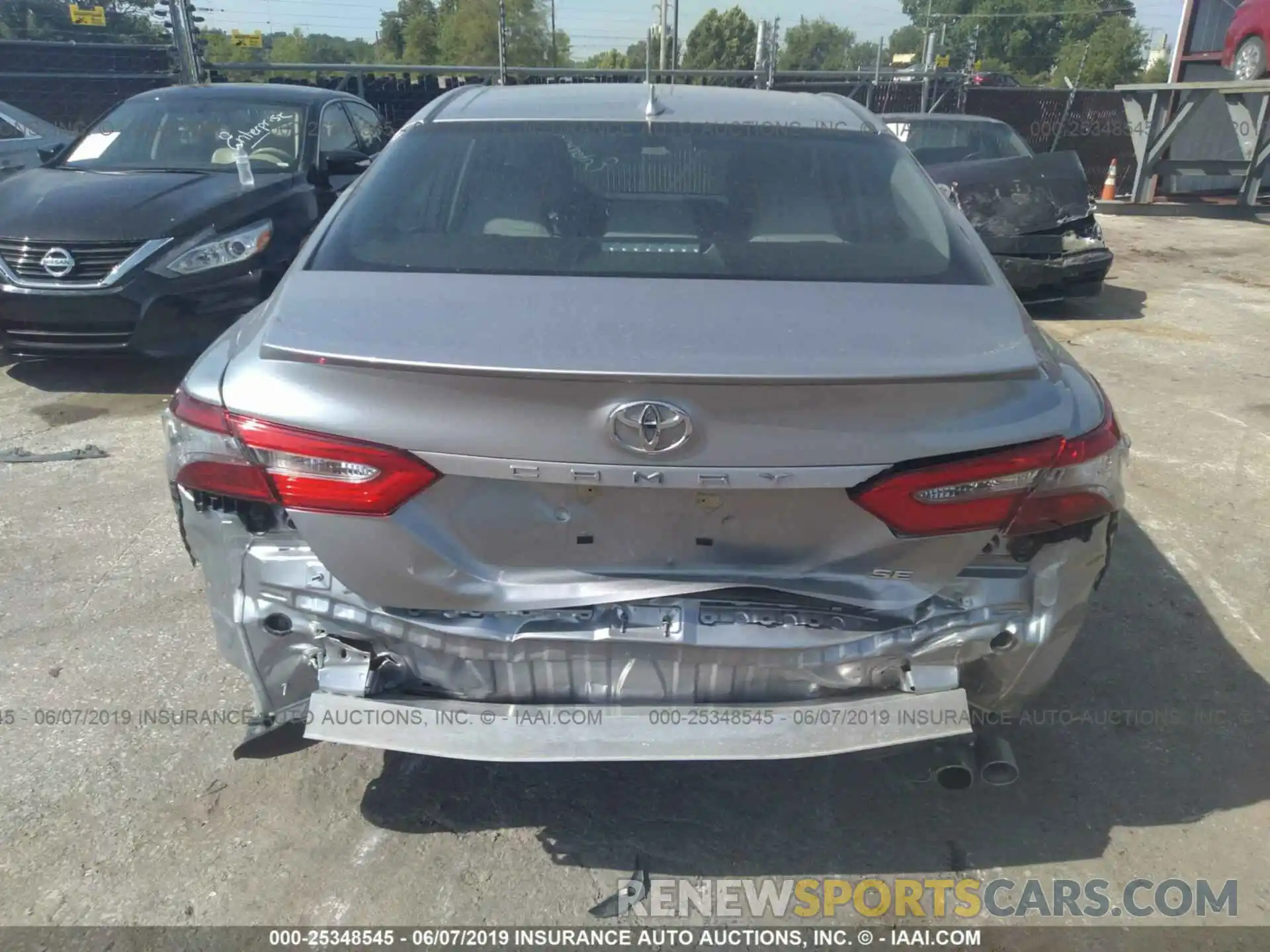 6 Photograph of a damaged car 4T1B11HK7KU206084 TOYOTA CAMRY 2019