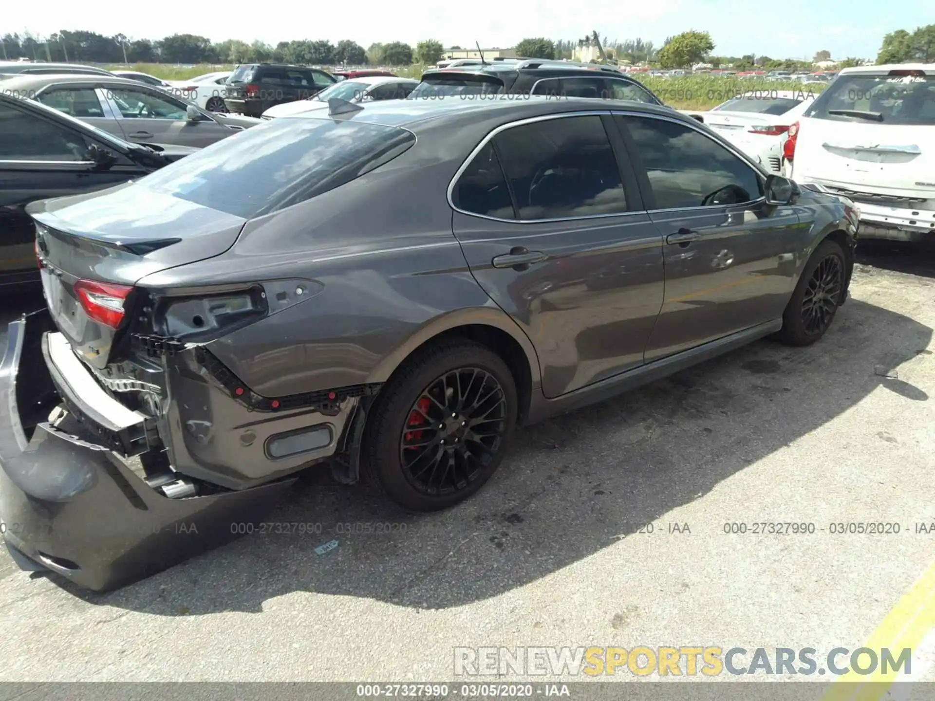 4 Photograph of a damaged car 4T1B11HK7KU209406 TOYOTA CAMRY 2019