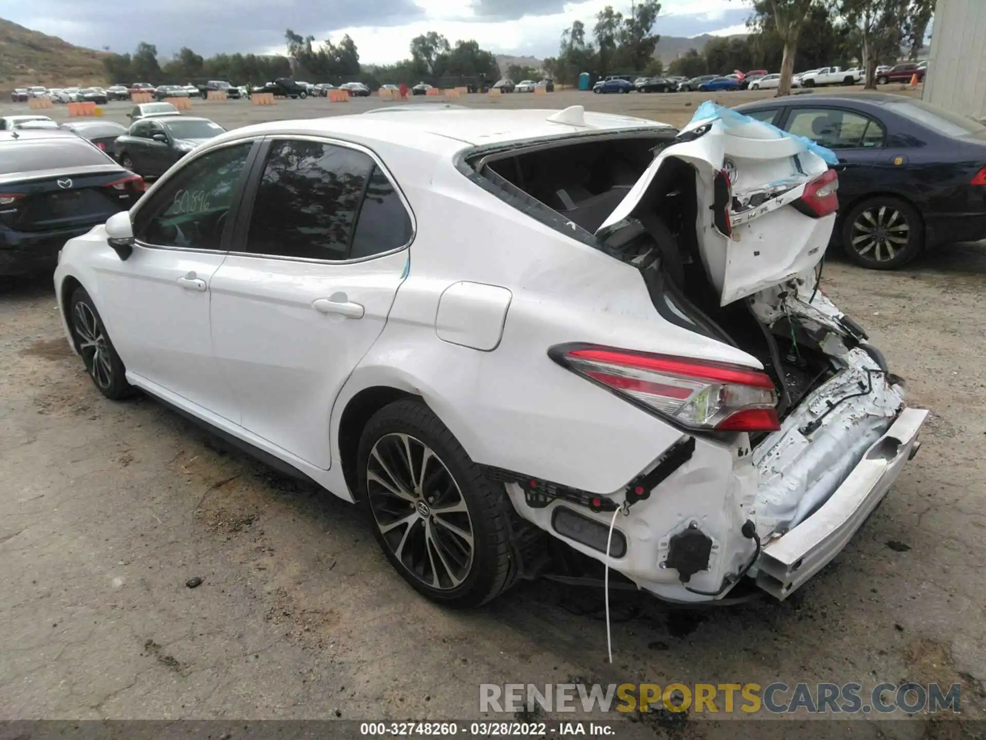 3 Photograph of a damaged car 4T1B11HK7KU209745 TOYOTA CAMRY 2019