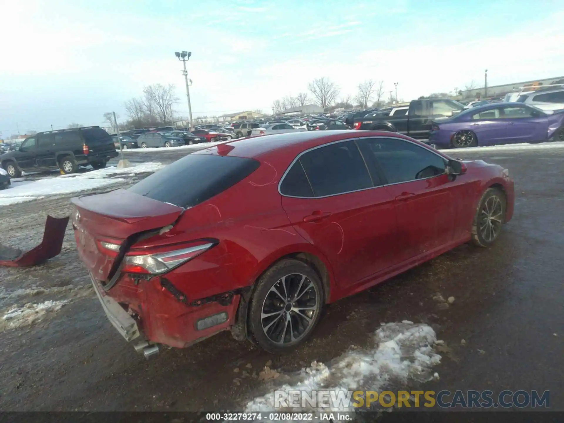 4 Photograph of a damaged car 4T1B11HK7KU210166 TOYOTA CAMRY 2019