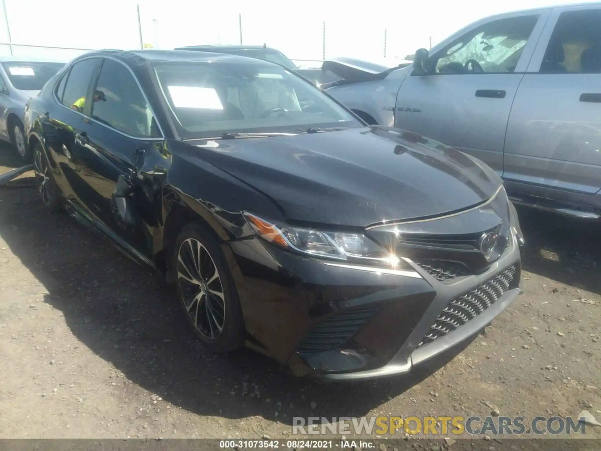 1 Photograph of a damaged car 4T1B11HK7KU212905 TOYOTA CAMRY 2019