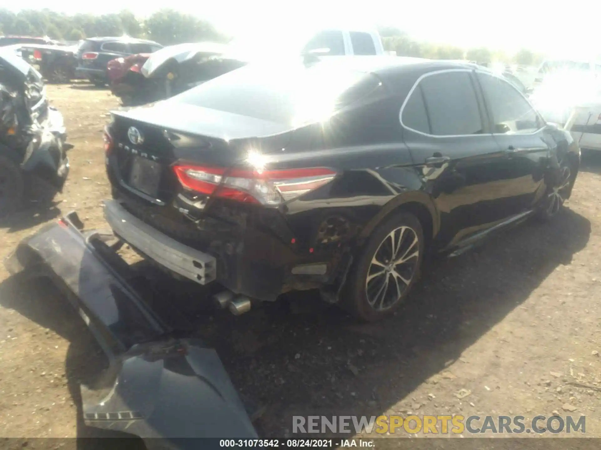 4 Photograph of a damaged car 4T1B11HK7KU212905 TOYOTA CAMRY 2019