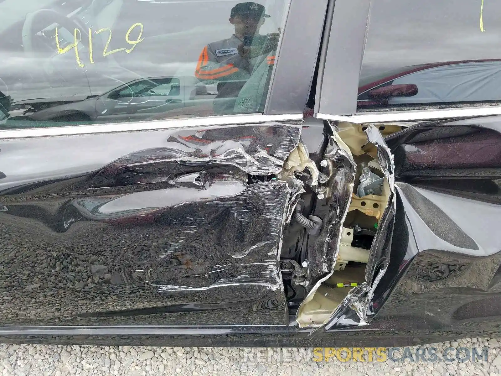 9 Photograph of a damaged car 4T1B11HK7KU213150 TOYOTA CAMRY 2019