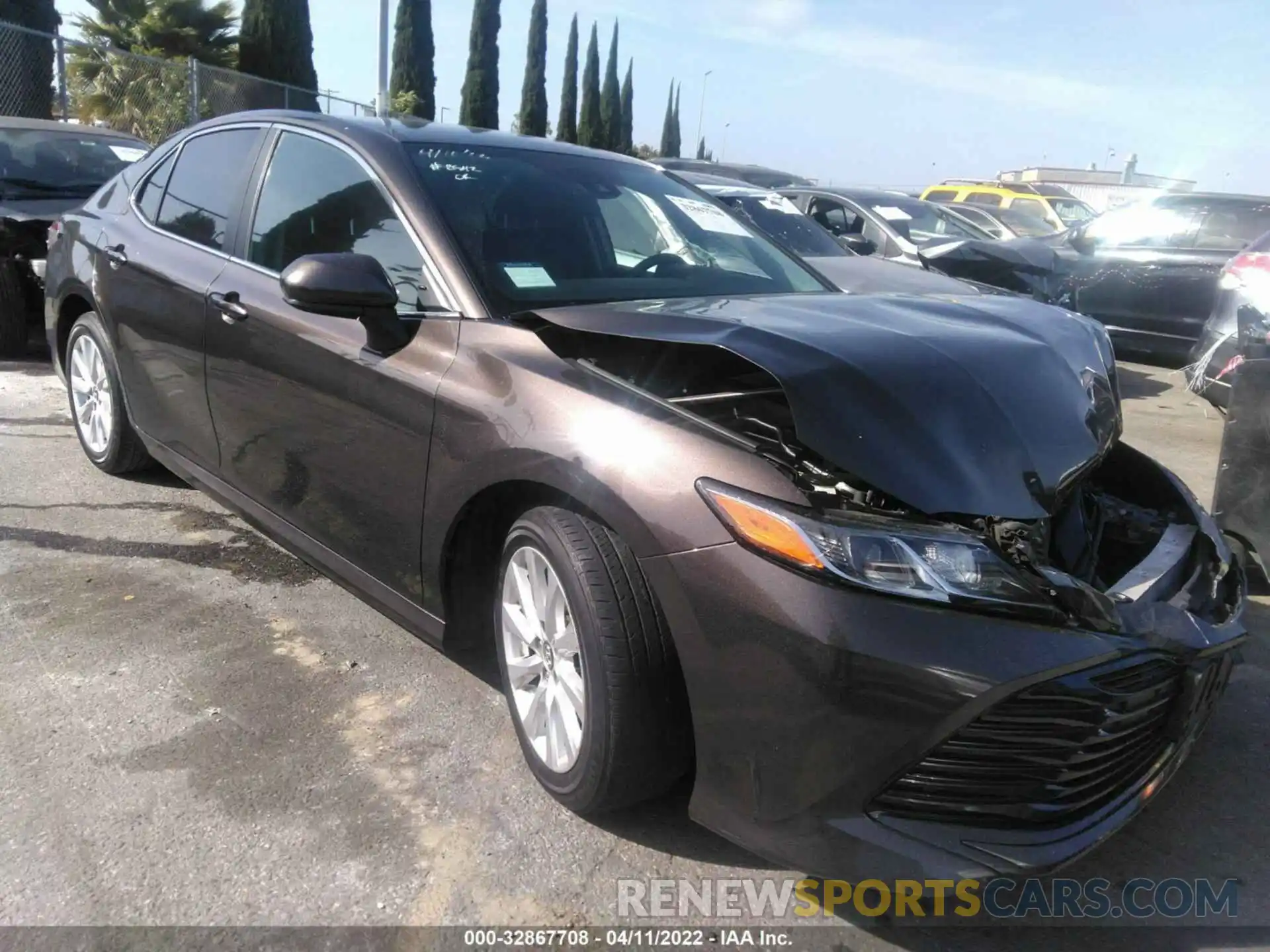 1 Photograph of a damaged car 4T1B11HK7KU213360 TOYOTA CAMRY 2019