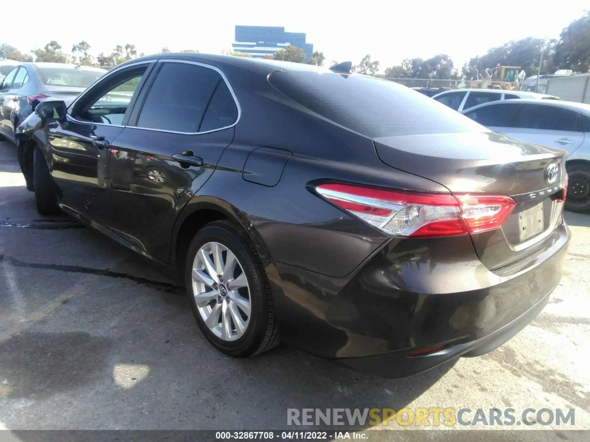 3 Photograph of a damaged car 4T1B11HK7KU213360 TOYOTA CAMRY 2019