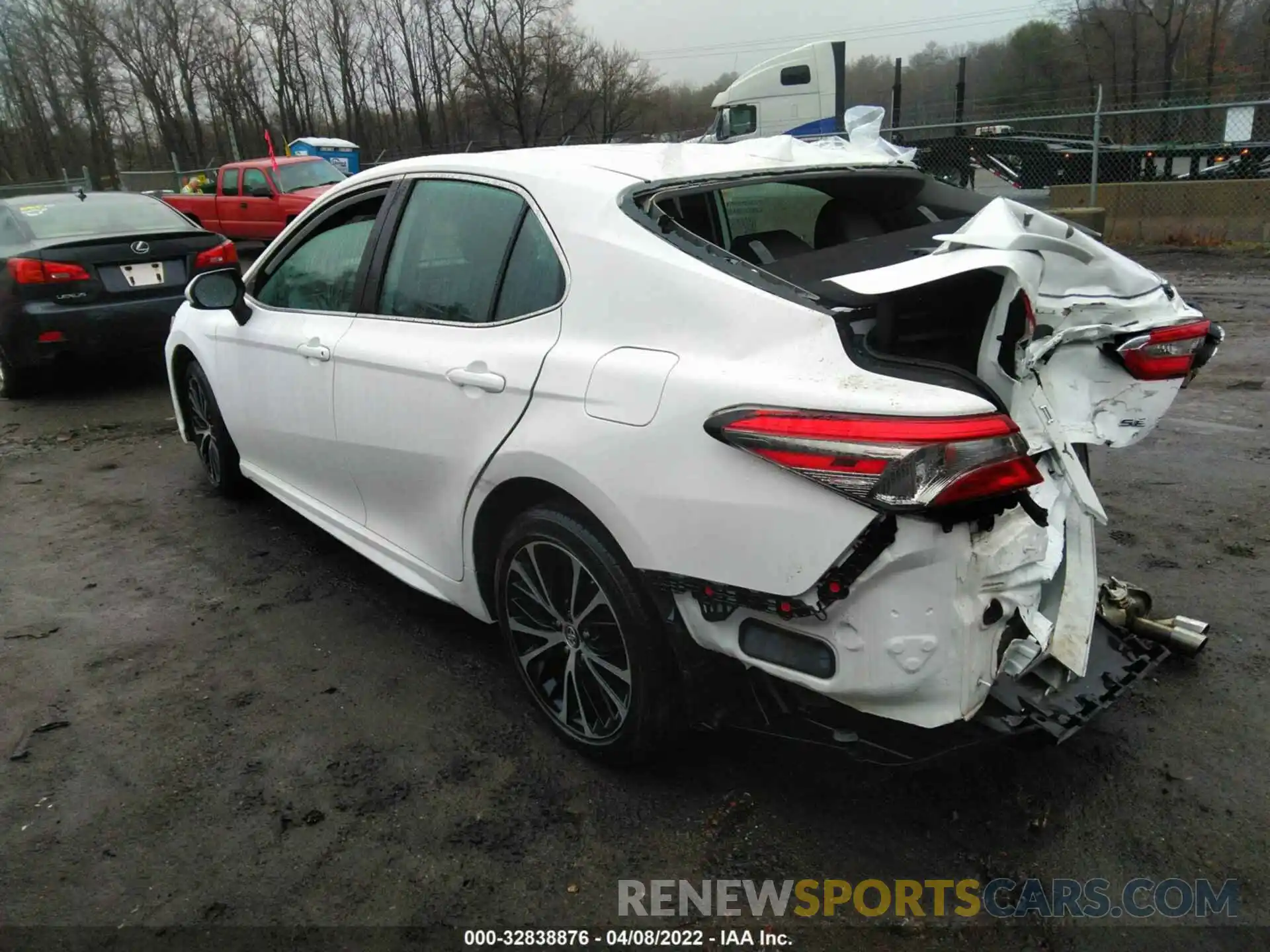 3 Photograph of a damaged car 4T1B11HK7KU213410 TOYOTA CAMRY 2019