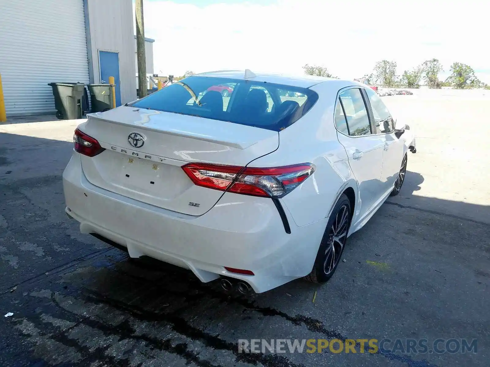 4 Photograph of a damaged car 4T1B11HK7KU213651 TOYOTA CAMRY 2019