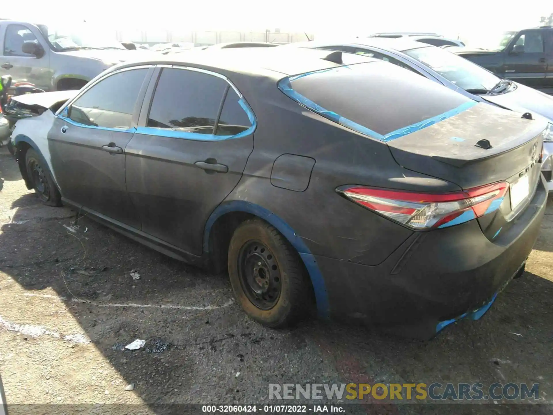 3 Photograph of a damaged car 4T1B11HK7KU216081 TOYOTA CAMRY 2019