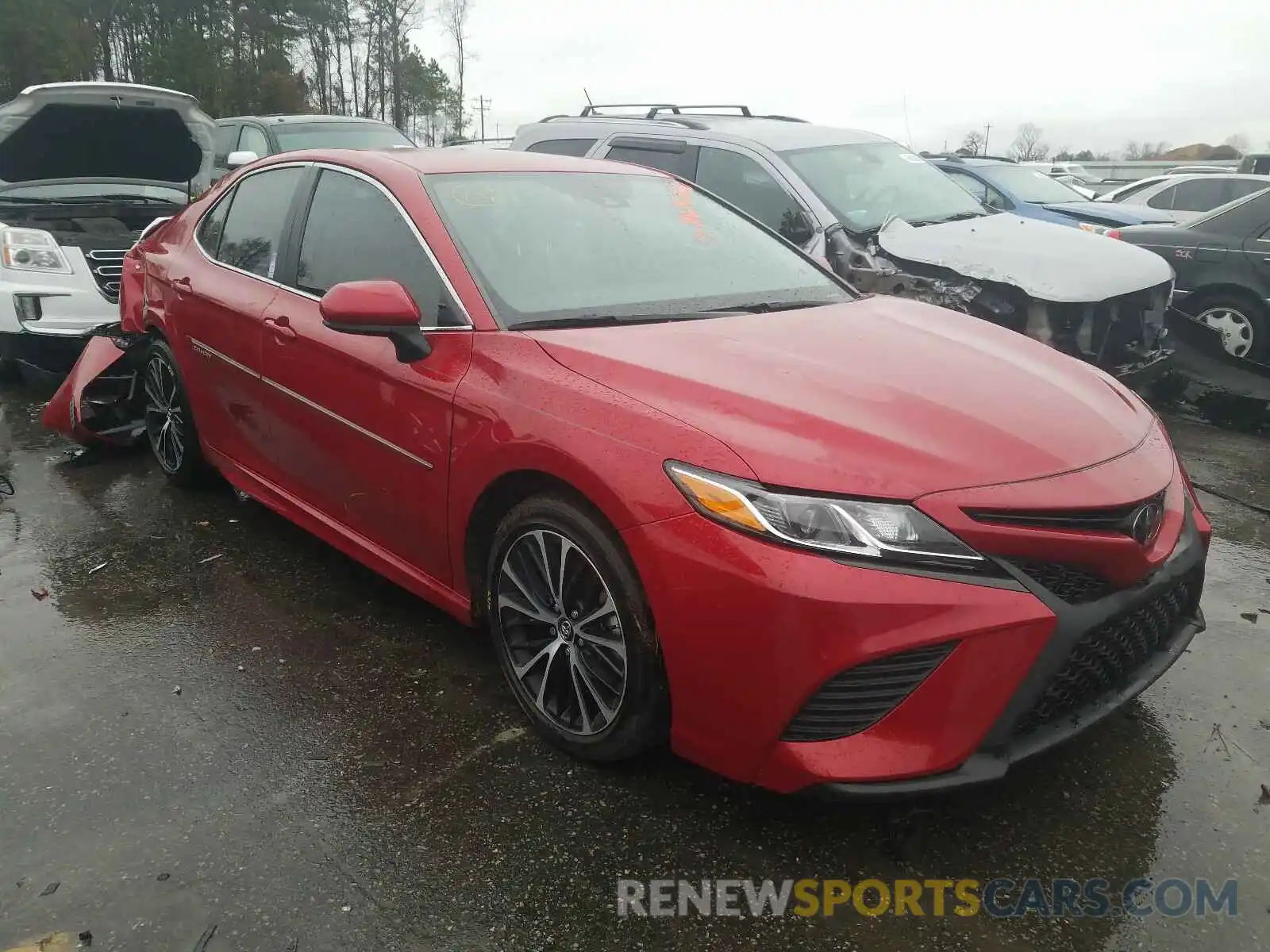 1 Photograph of a damaged car 4T1B11HK7KU217098 TOYOTA CAMRY 2019