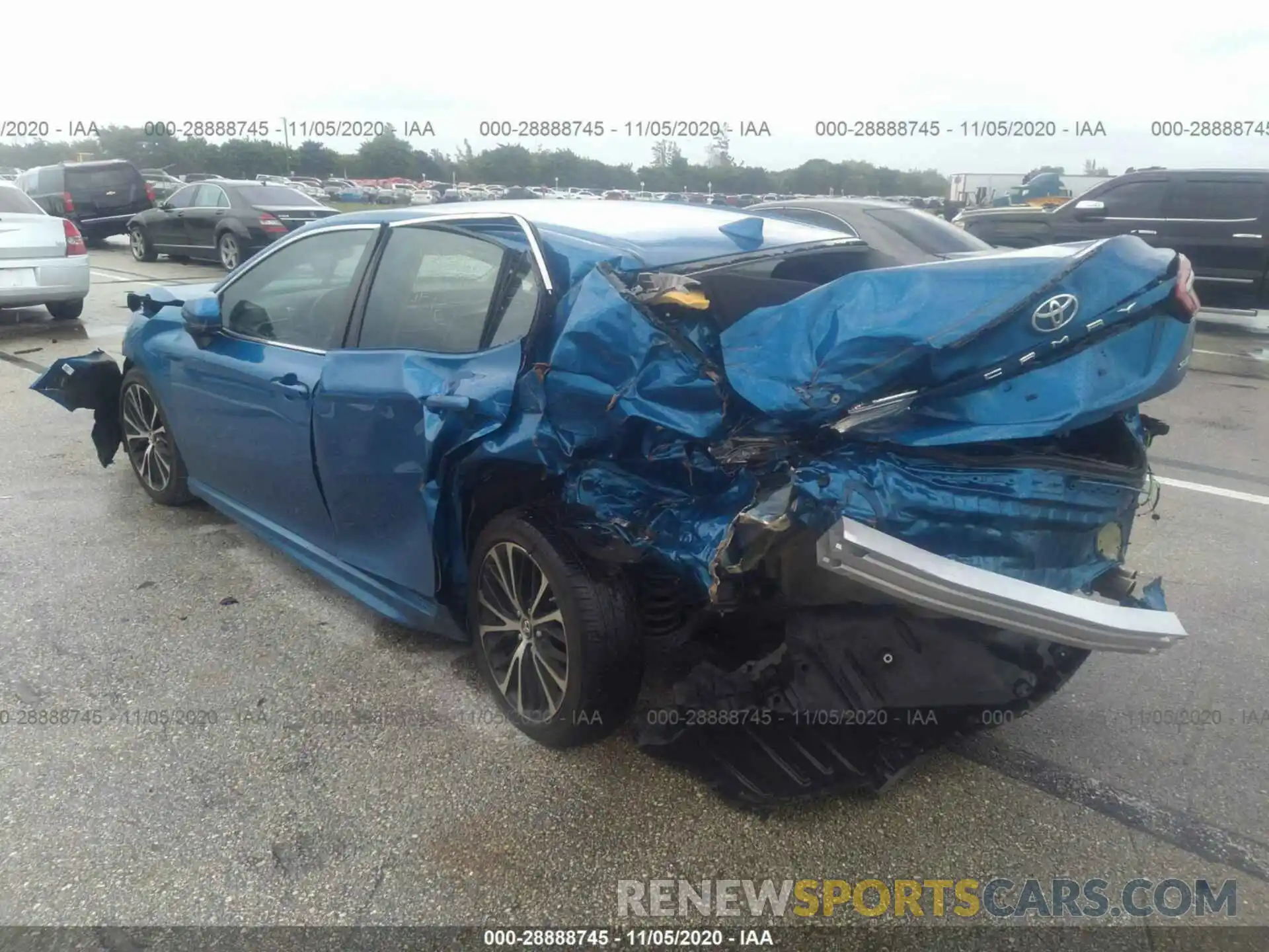 3 Photograph of a damaged car 4T1B11HK7KU218896 TOYOTA CAMRY 2019