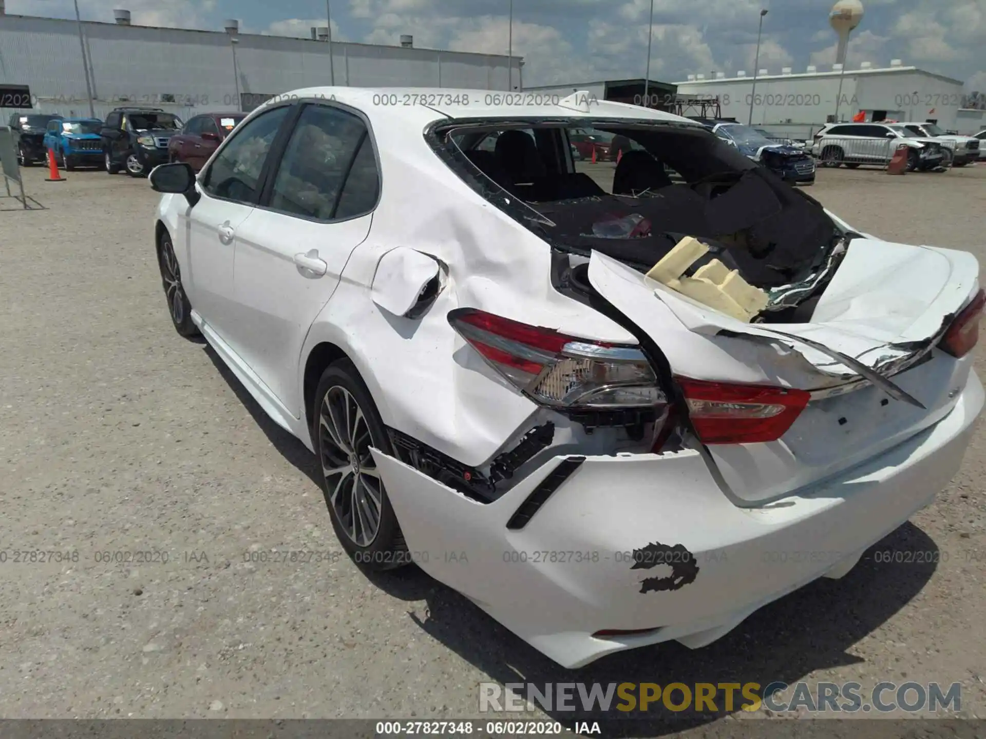 3 Photograph of a damaged car 4T1B11HK7KU219708 TOYOTA CAMRY 2019