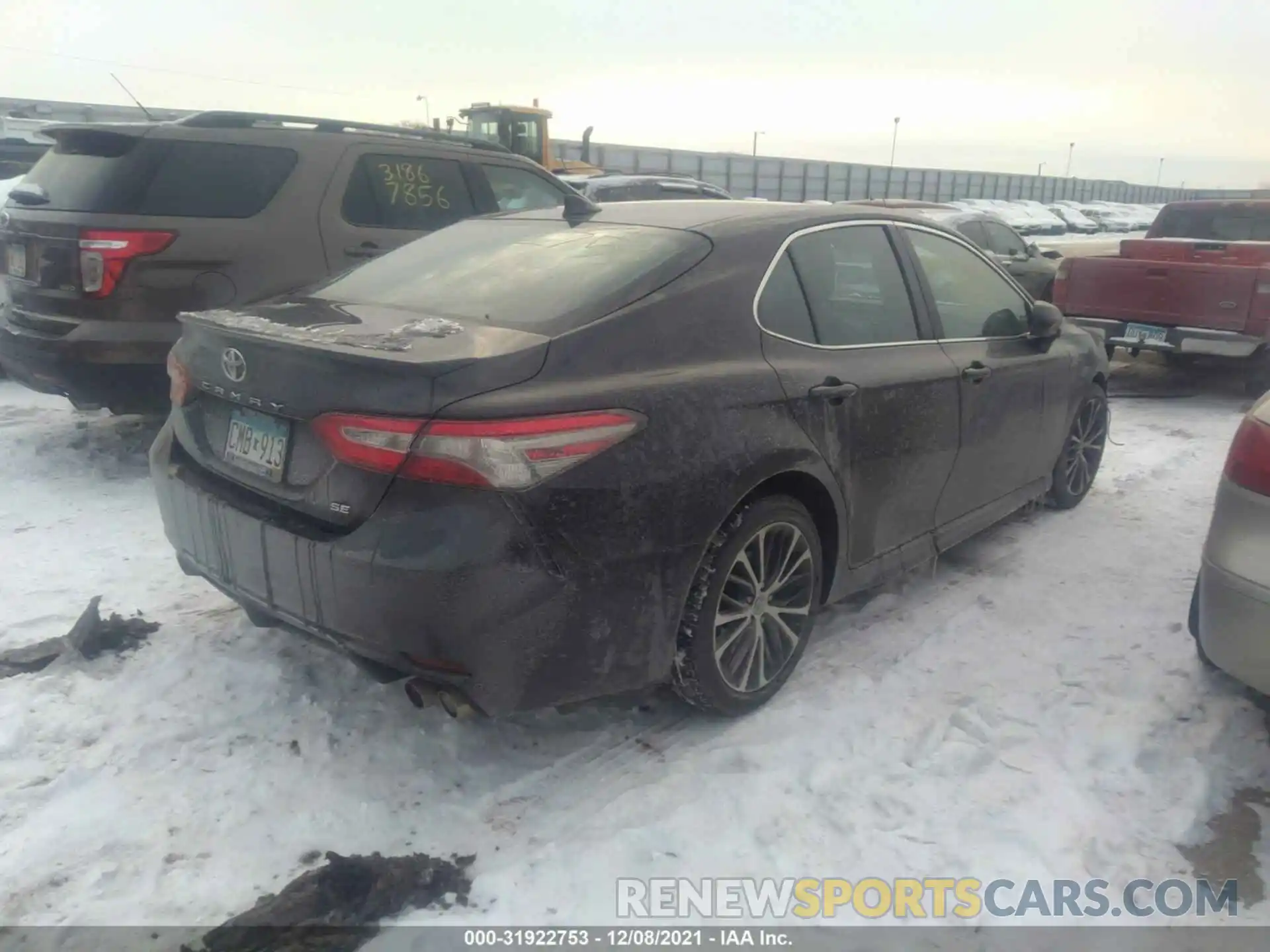 4 Фотография поврежденного автомобиля 4T1B11HK7KU221782 TOYOTA CAMRY 2019