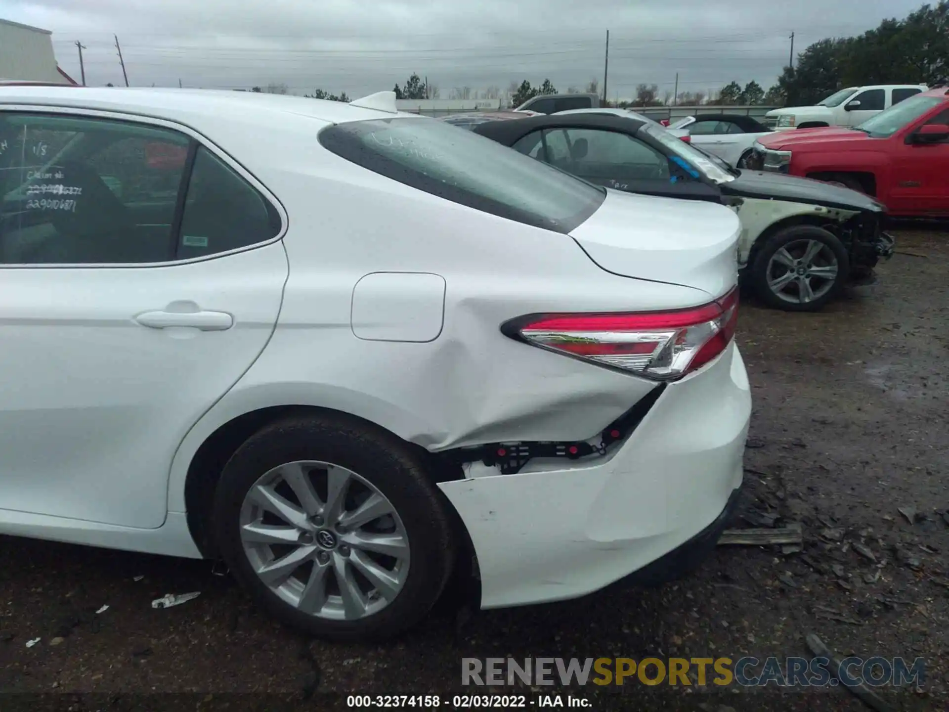 6 Photograph of a damaged car 4T1B11HK7KU221944 TOYOTA CAMRY 2019