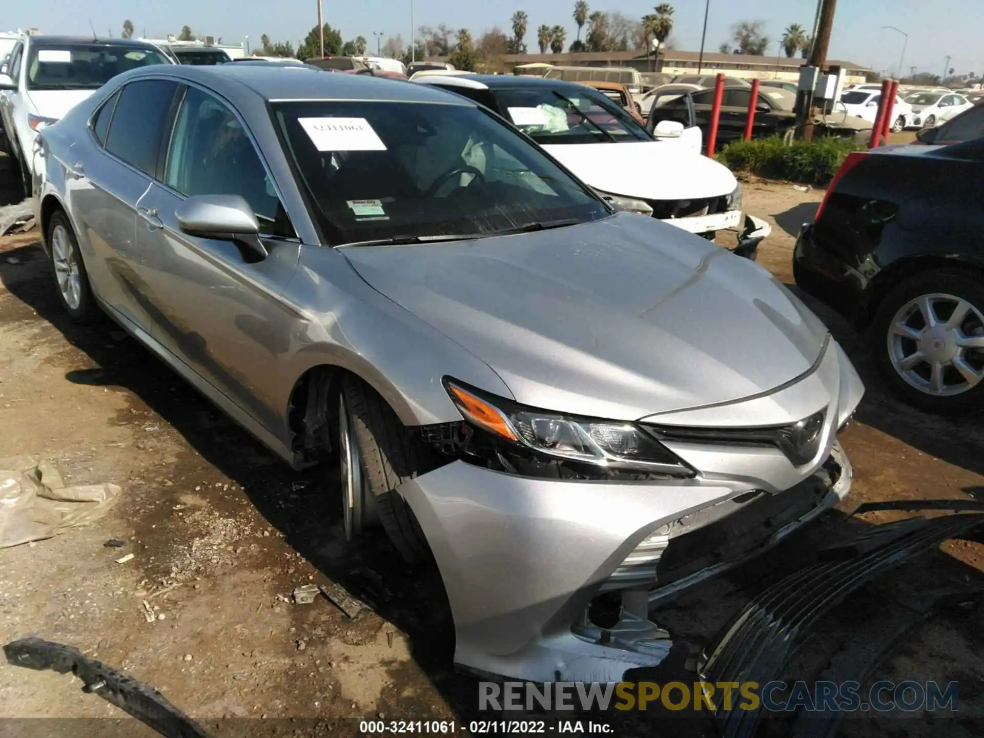 1 Photograph of a damaged car 4T1B11HK7KU224004 TOYOTA CAMRY 2019