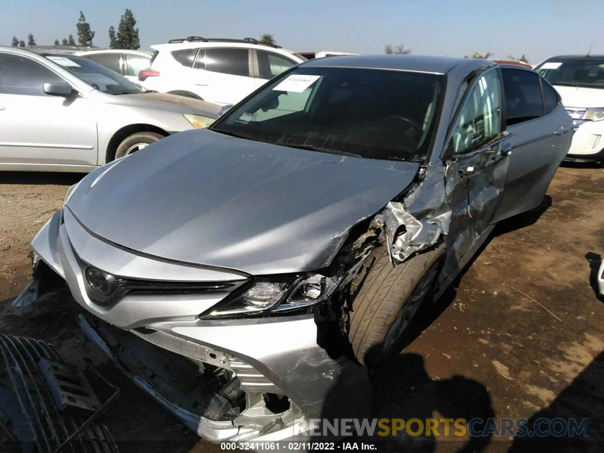 2 Photograph of a damaged car 4T1B11HK7KU224004 TOYOTA CAMRY 2019