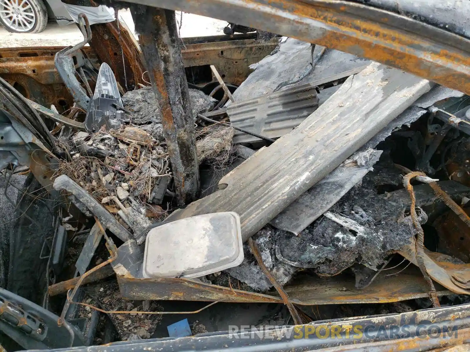 5 Фотография поврежденного автомобиля 4T1B11HK7KU225444 TOYOTA CAMRY 2019