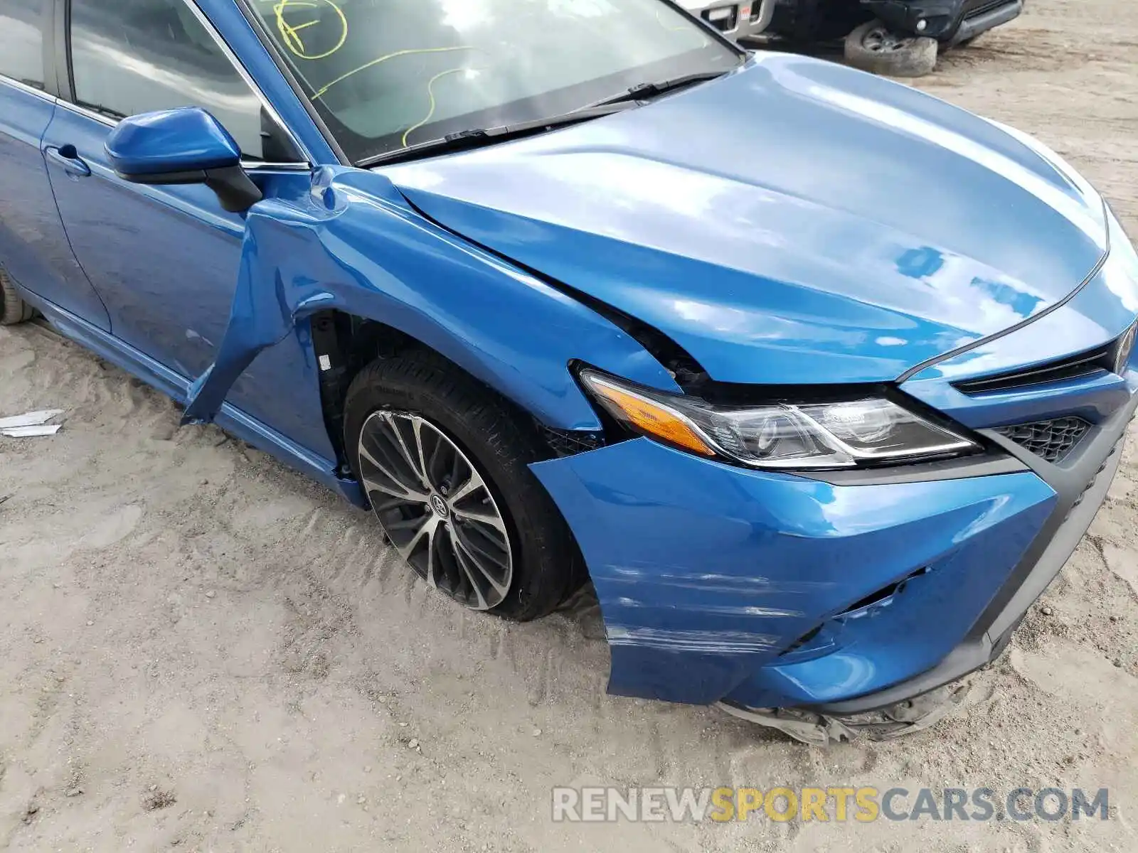 9 Photograph of a damaged car 4T1B11HK7KU225928 TOYOTA CAMRY 2019