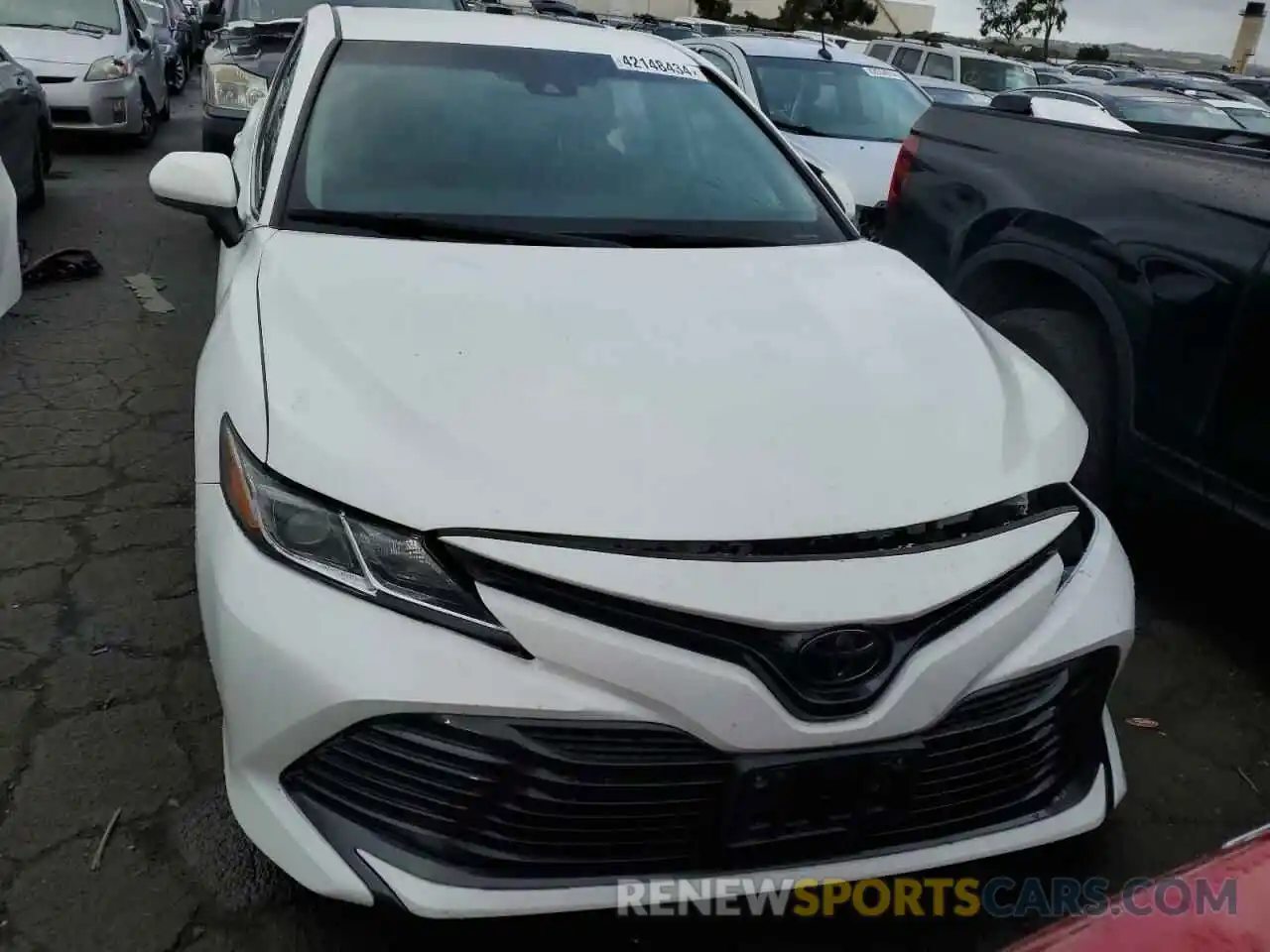 5 Photograph of a damaged car 4T1B11HK7KU227081 TOYOTA CAMRY 2019