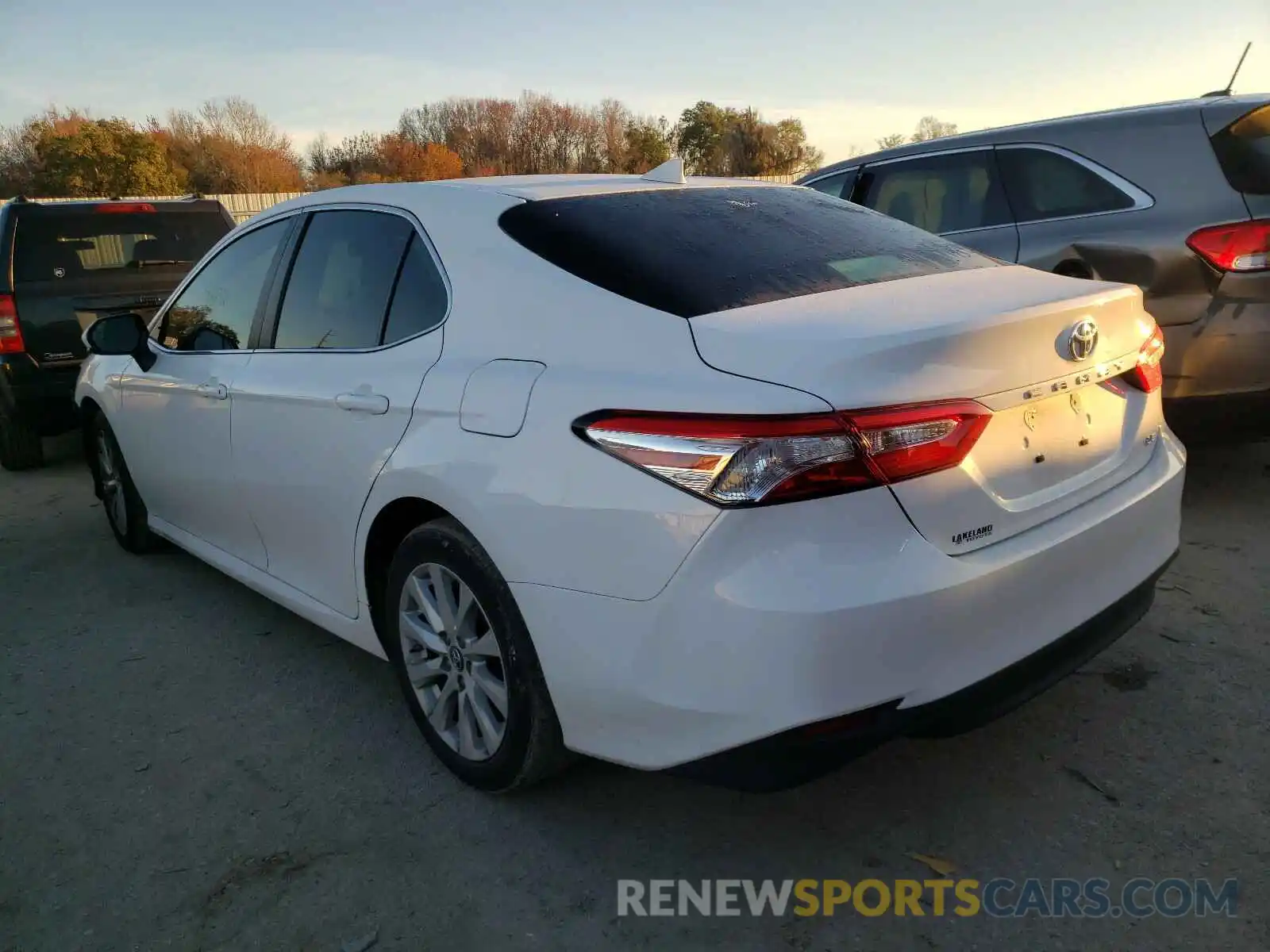 3 Photograph of a damaged car 4T1B11HK7KU227338 TOYOTA CAMRY 2019