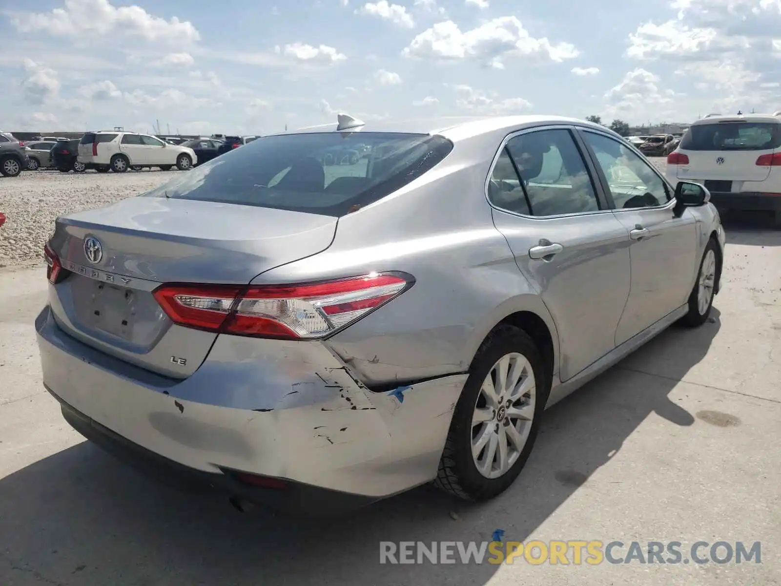 4 Photograph of a damaged car 4T1B11HK7KU228070 TOYOTA CAMRY 2019