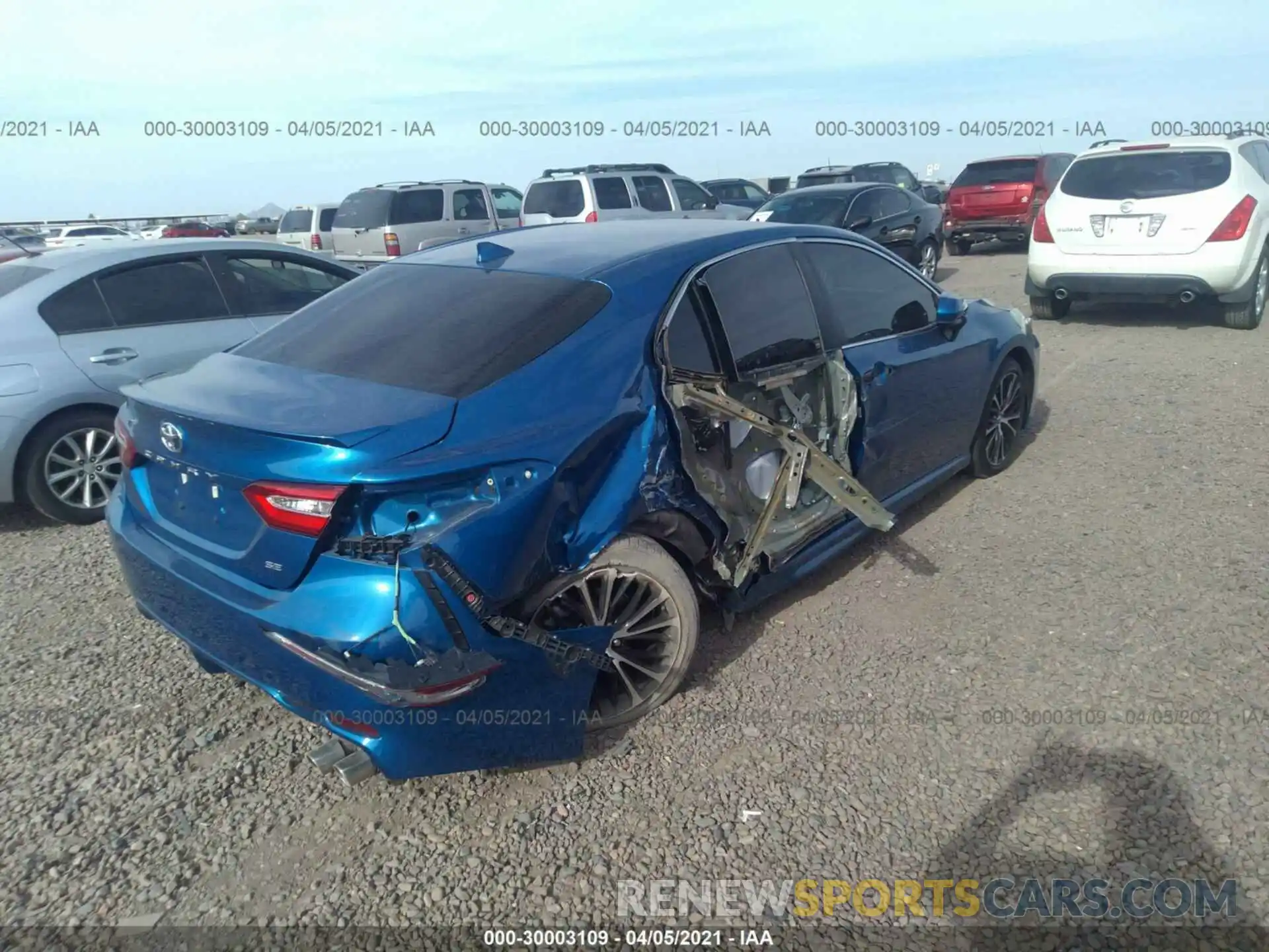 4 Photograph of a damaged car 4T1B11HK7KU229543 TOYOTA CAMRY 2019