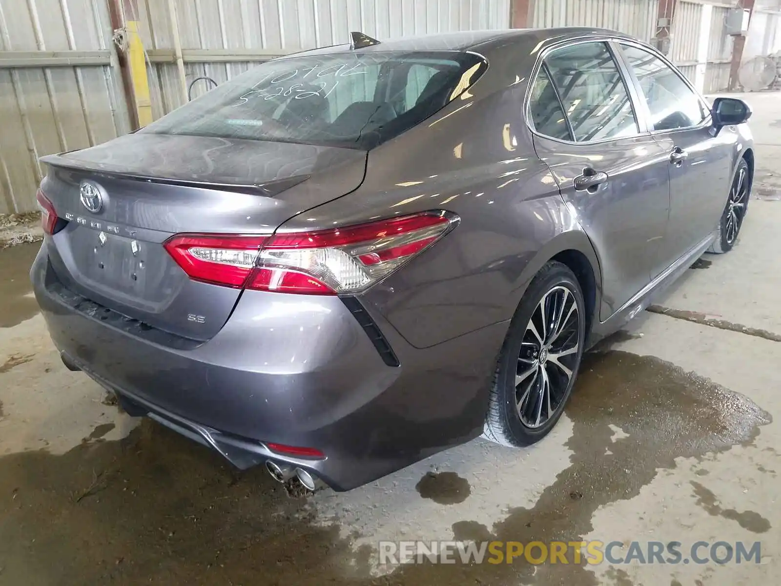 4 Photograph of a damaged car 4T1B11HK7KU231213 TOYOTA CAMRY 2019