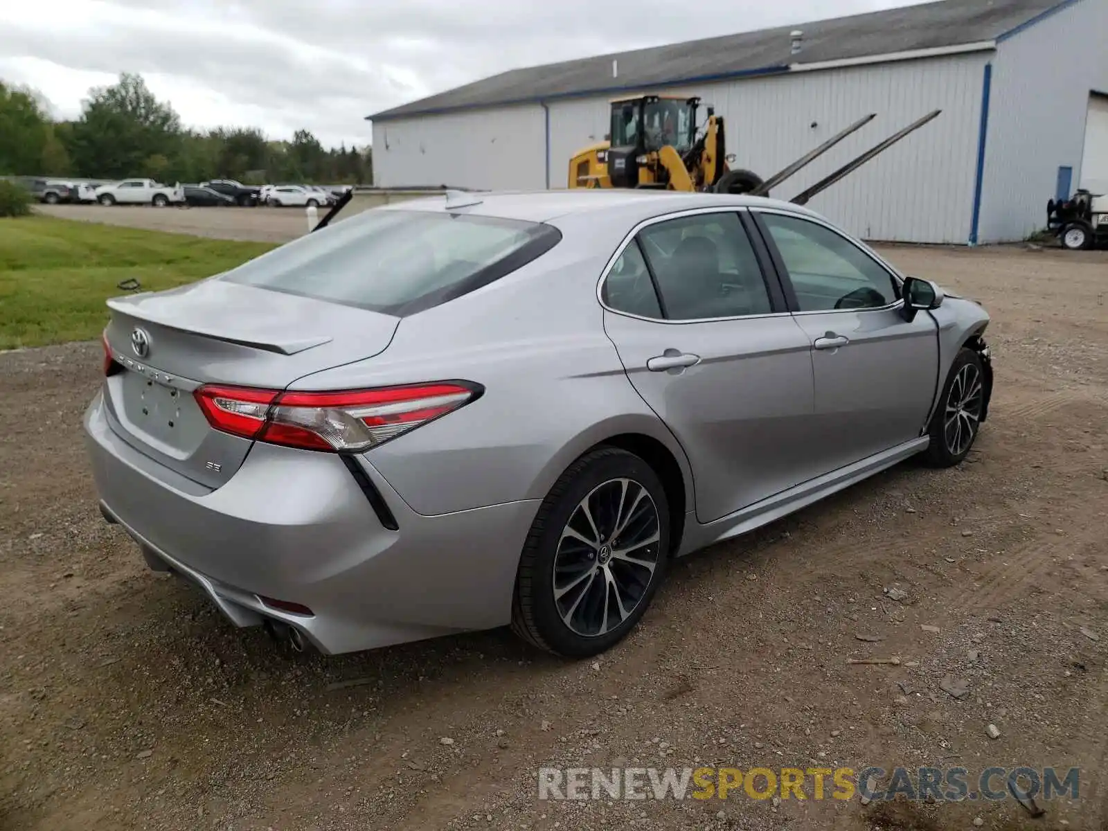 4 Photograph of a damaged car 4T1B11HK7KU231759 TOYOTA CAMRY 2019