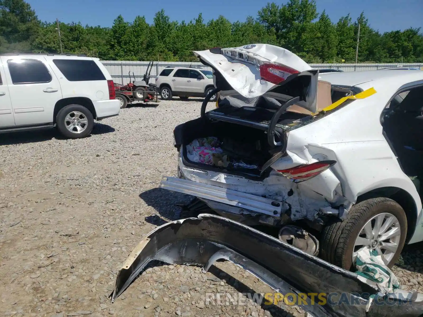 9 Photograph of a damaged car 4T1B11HK7KU232667 TOYOTA CAMRY 2019