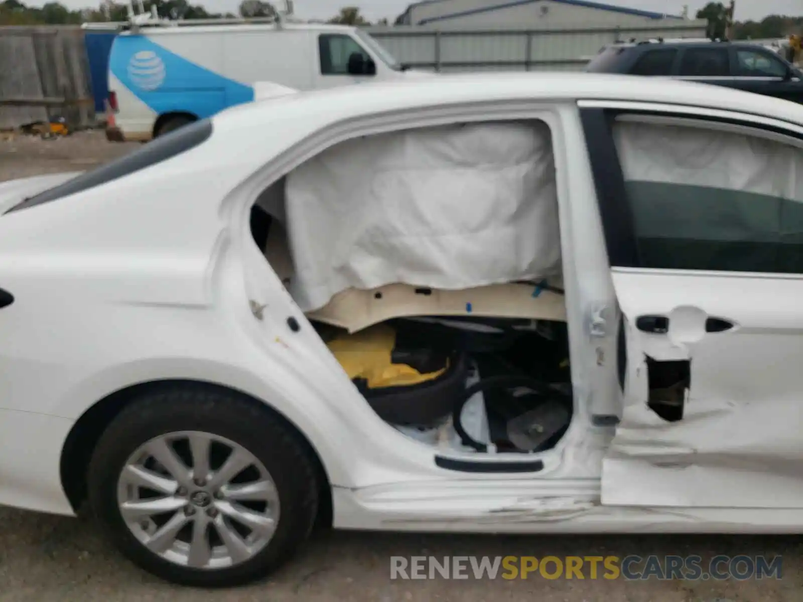 9 Photograph of a damaged car 4T1B11HK7KU233317 TOYOTA CAMRY 2019