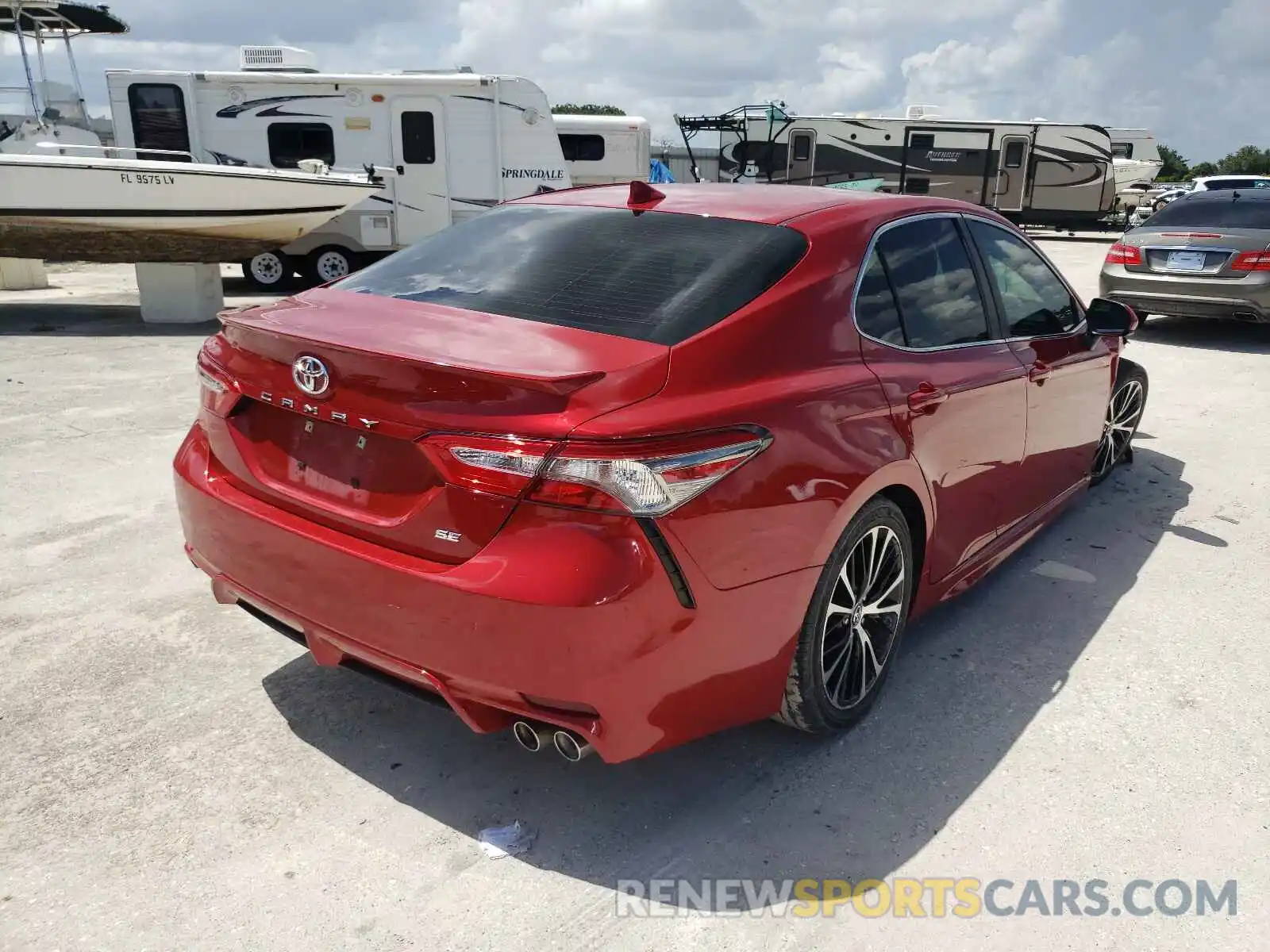 4 Photograph of a damaged car 4T1B11HK7KU234158 TOYOTA CAMRY 2019