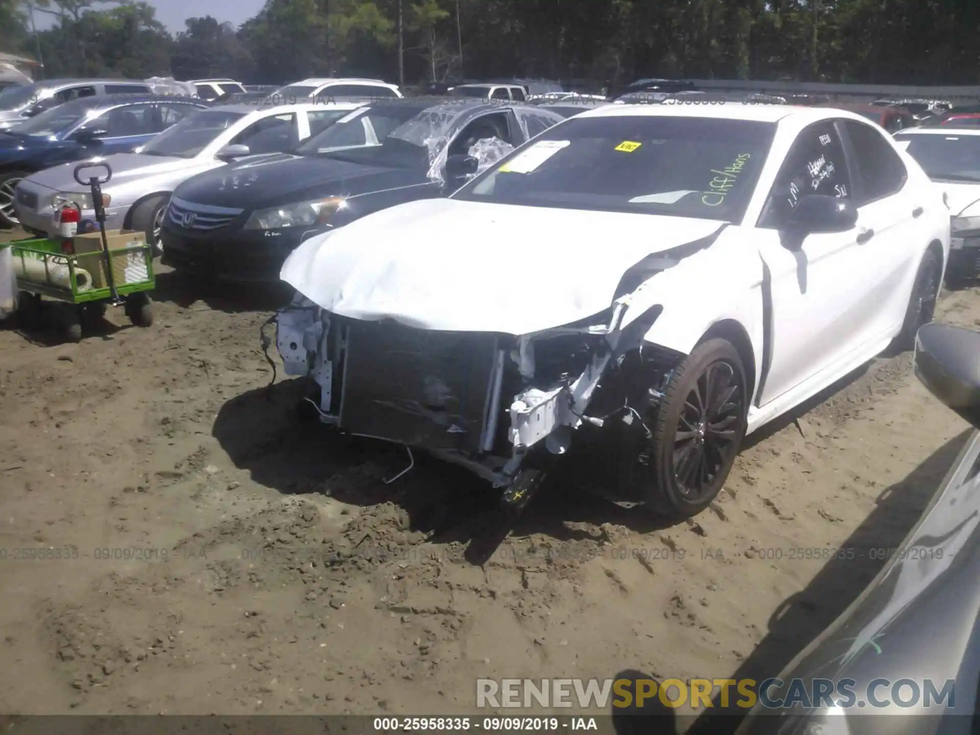 2 Photograph of a damaged car 4T1B11HK7KU234290 TOYOTA CAMRY 2019