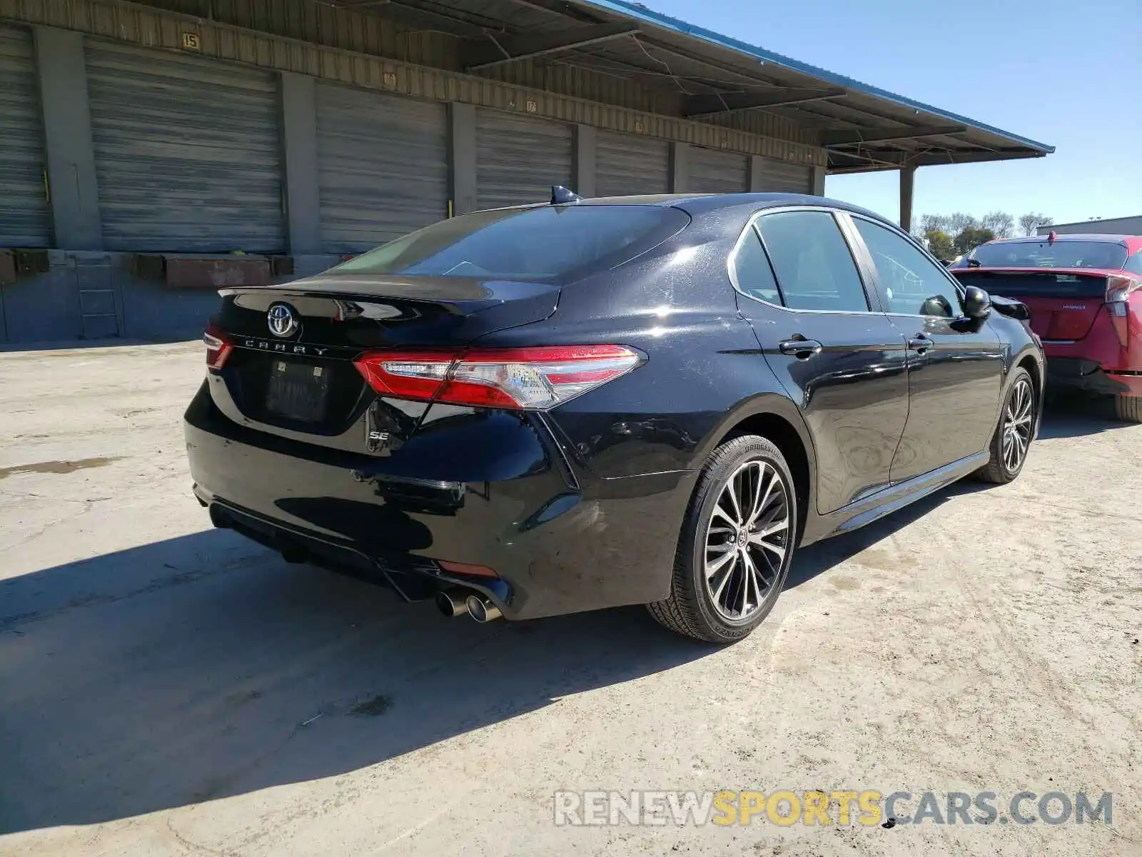 4 Photograph of a damaged car 4T1B11HK7KU235861 TOYOTA CAMRY 2019