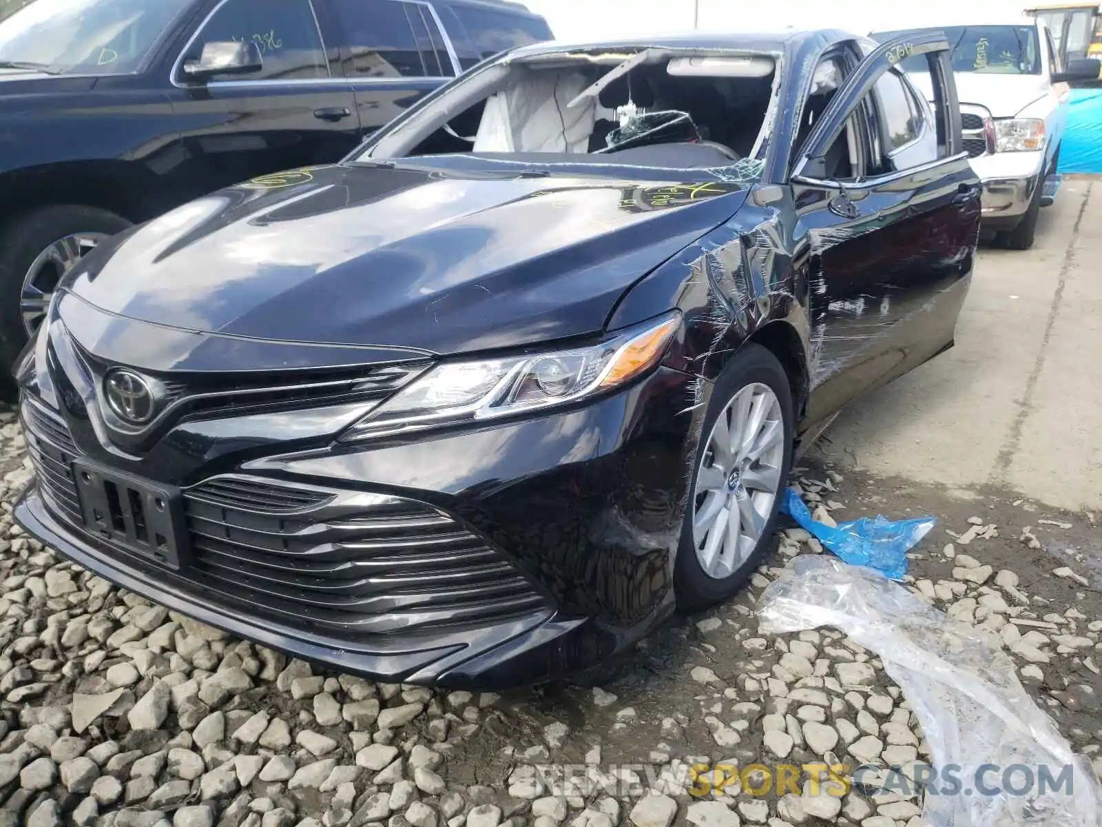 2 Фотография поврежденного автомобиля 4T1B11HK7KU236217 TOYOTA CAMRY 2019