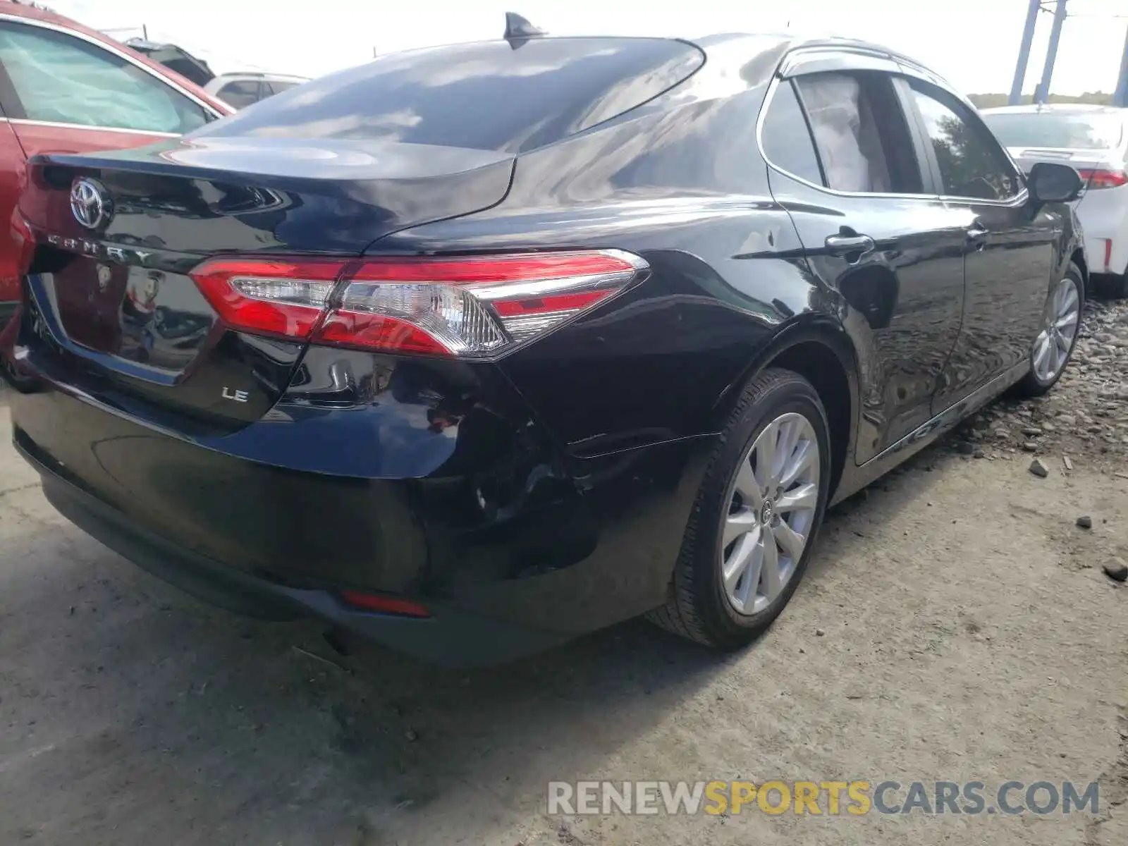 4 Фотография поврежденного автомобиля 4T1B11HK7KU236217 TOYOTA CAMRY 2019