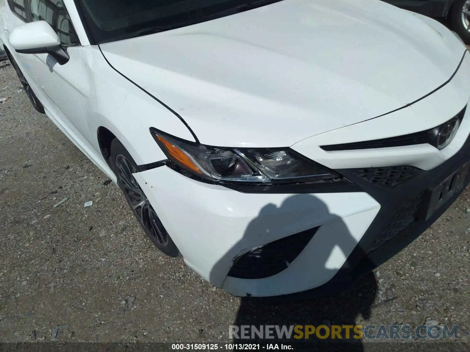 6 Photograph of a damaged car 4T1B11HK7KU239053 TOYOTA CAMRY 2019