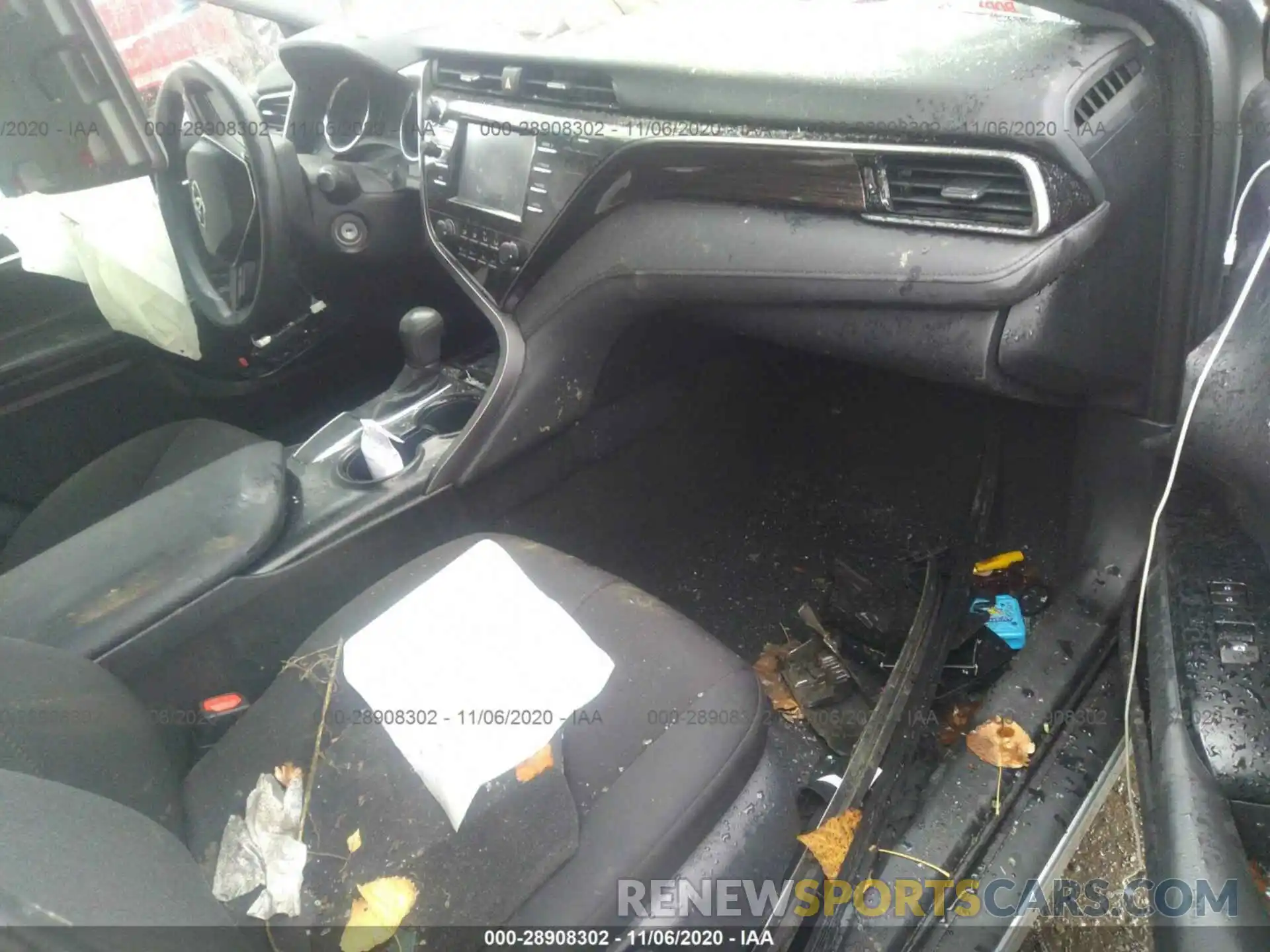 5 Photograph of a damaged car 4T1B11HK7KU239991 TOYOTA CAMRY 2019