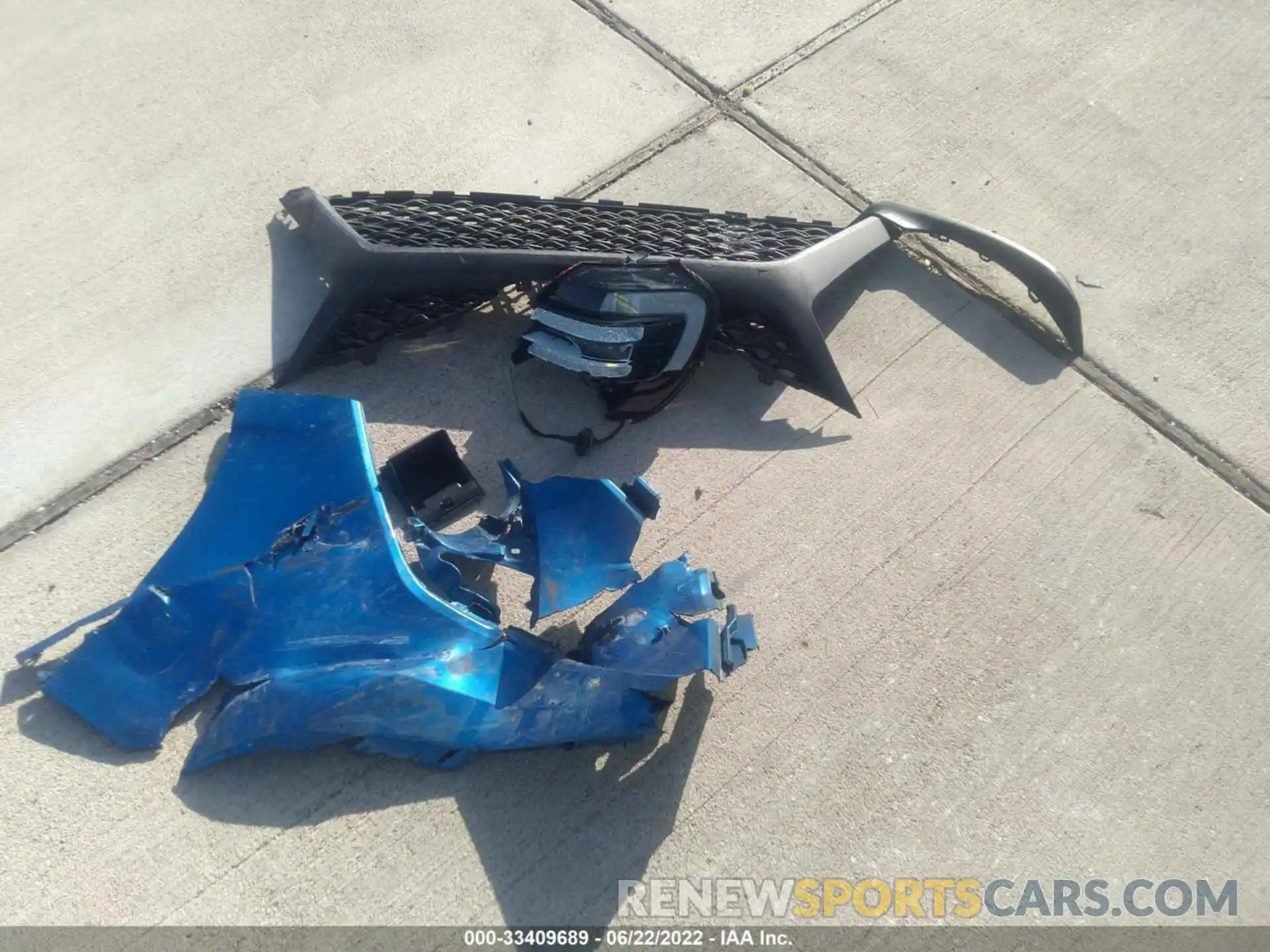 11 Photograph of a damaged car 4T1B11HK7KU240560 TOYOTA CAMRY 2019