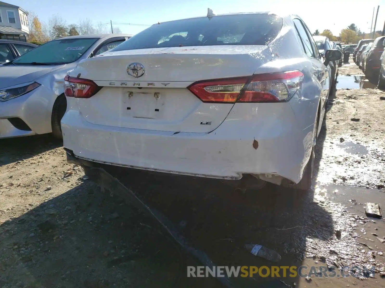 9 Photograph of a damaged car 4T1B11HK7KU240803 TOYOTA CAMRY 2019