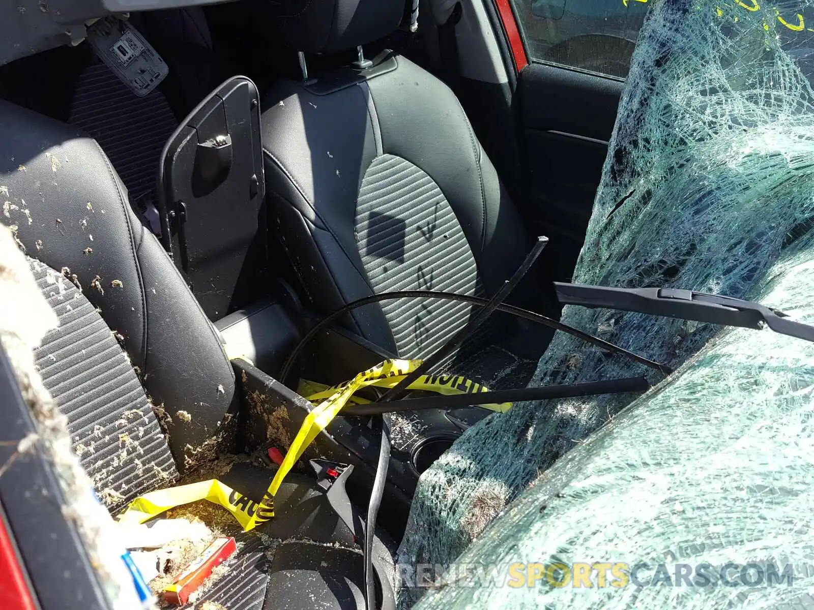 5 Photograph of a damaged car 4T1B11HK7KU240865 TOYOTA CAMRY 2019