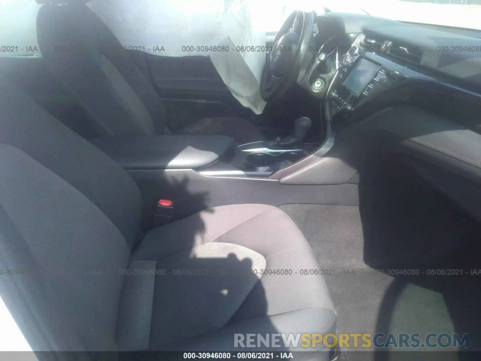 5 Photograph of a damaged car 4T1B11HK7KU241109 TOYOTA CAMRY 2019