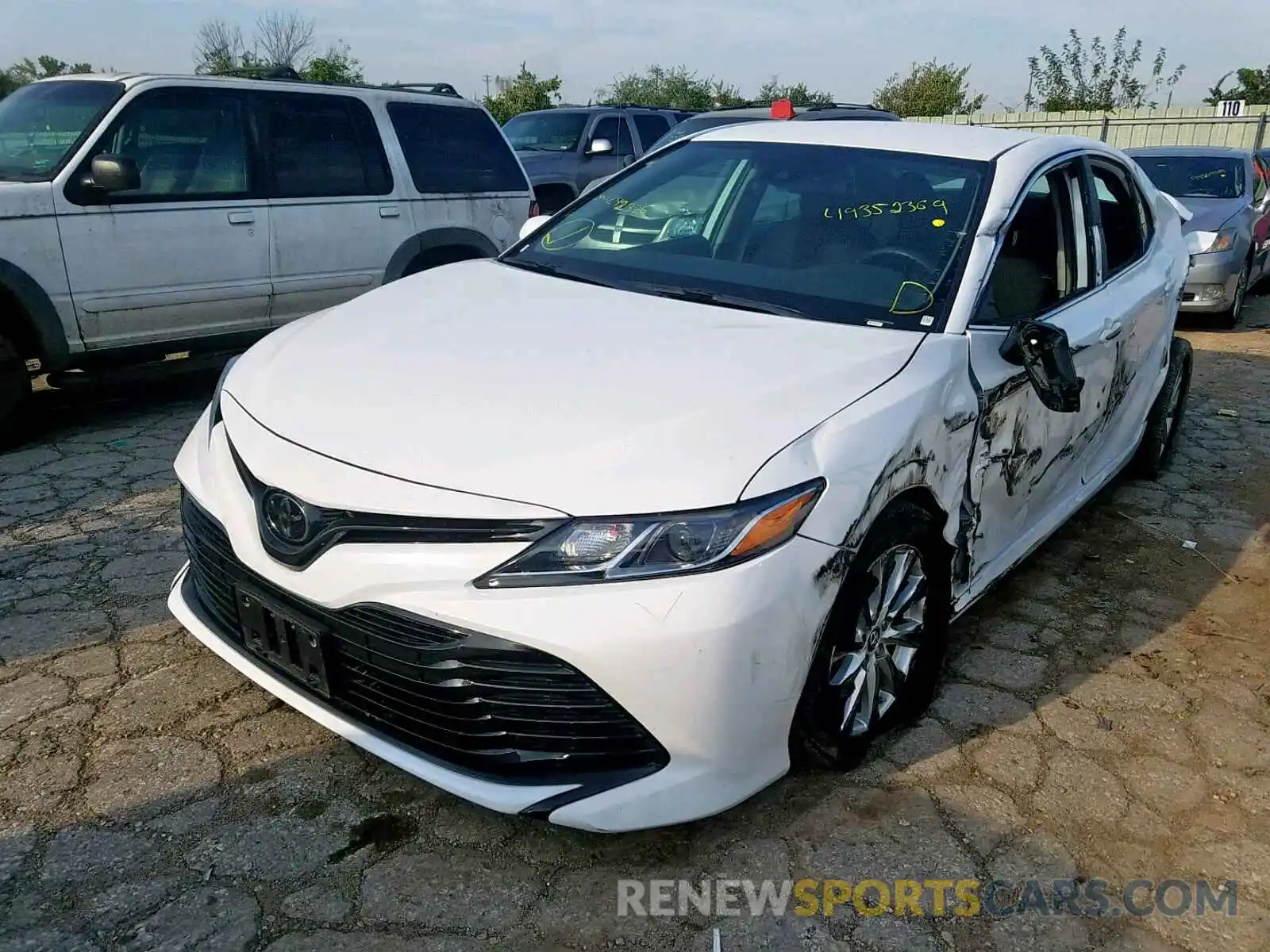 2 Photograph of a damaged car 4T1B11HK7KU242325 TOYOTA CAMRY 2019