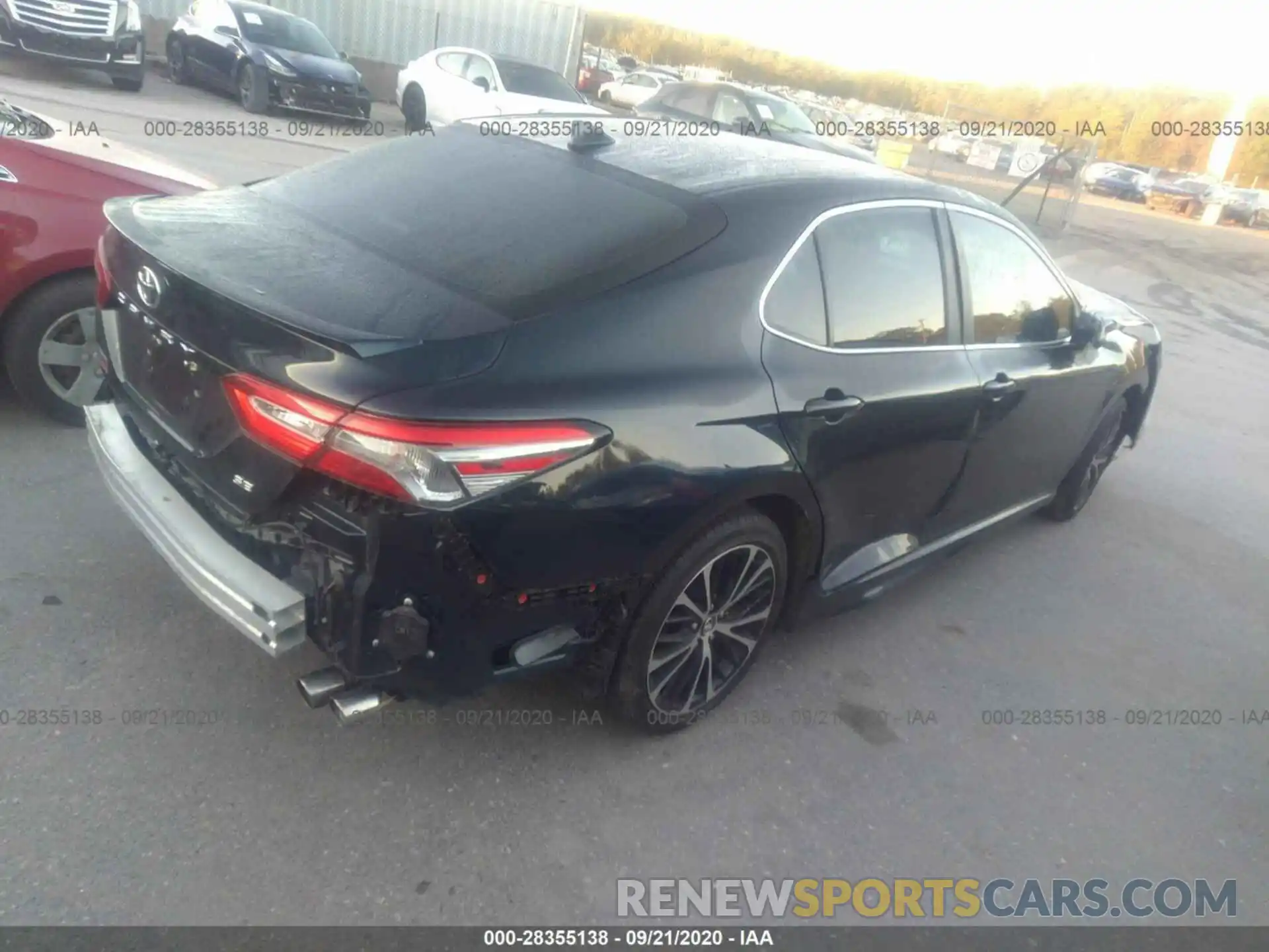 4 Photograph of a damaged car 4T1B11HK7KU244611 TOYOTA CAMRY 2019