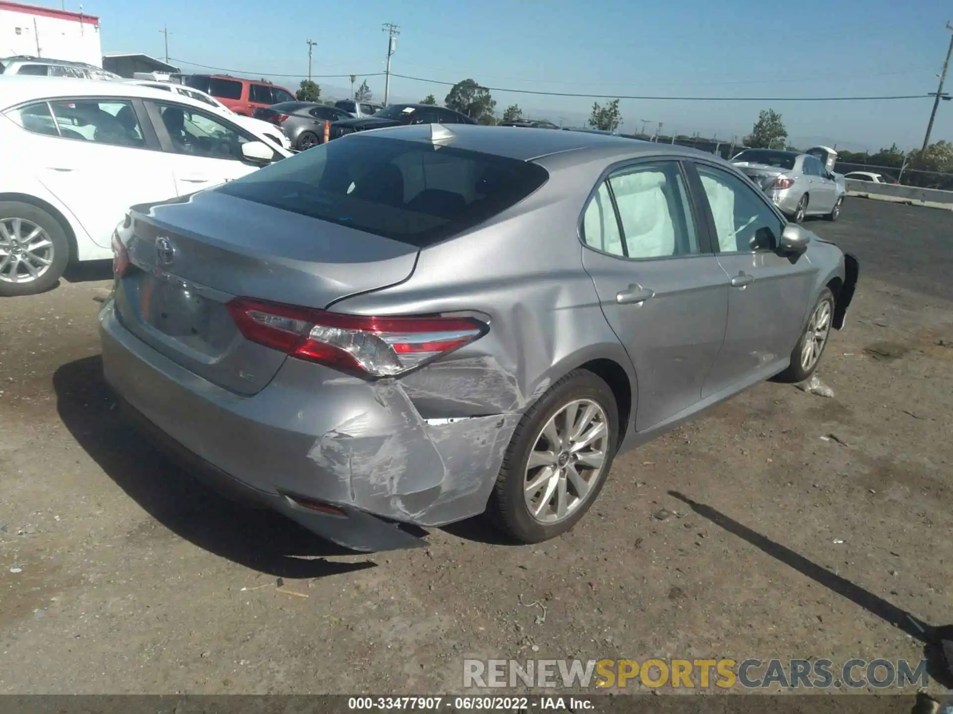 4 Photograph of a damaged car 4T1B11HK7KU245113 TOYOTA CAMRY 2019