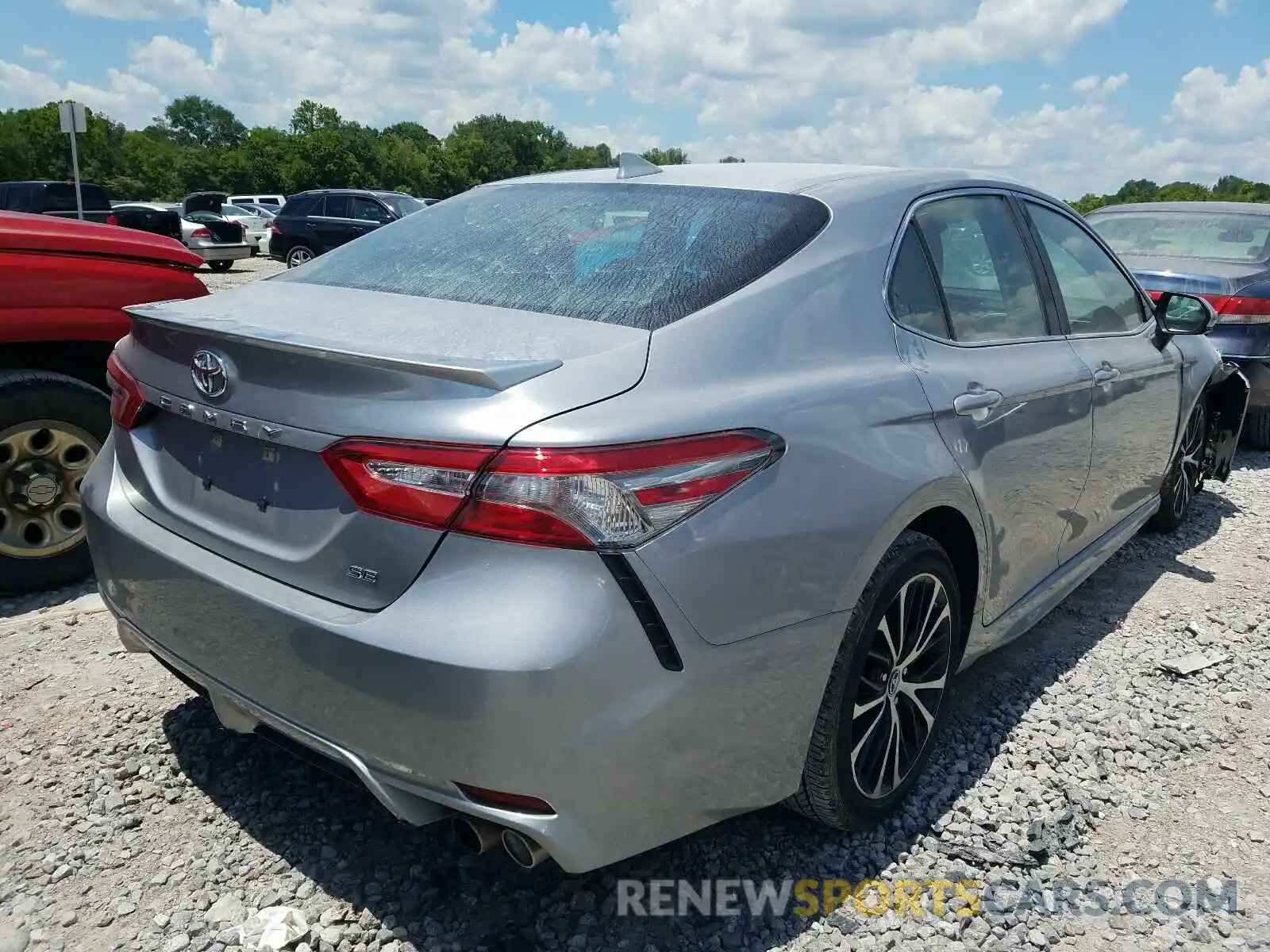 4 Photograph of a damaged car 4T1B11HK7KU245418 TOYOTA CAMRY 2019