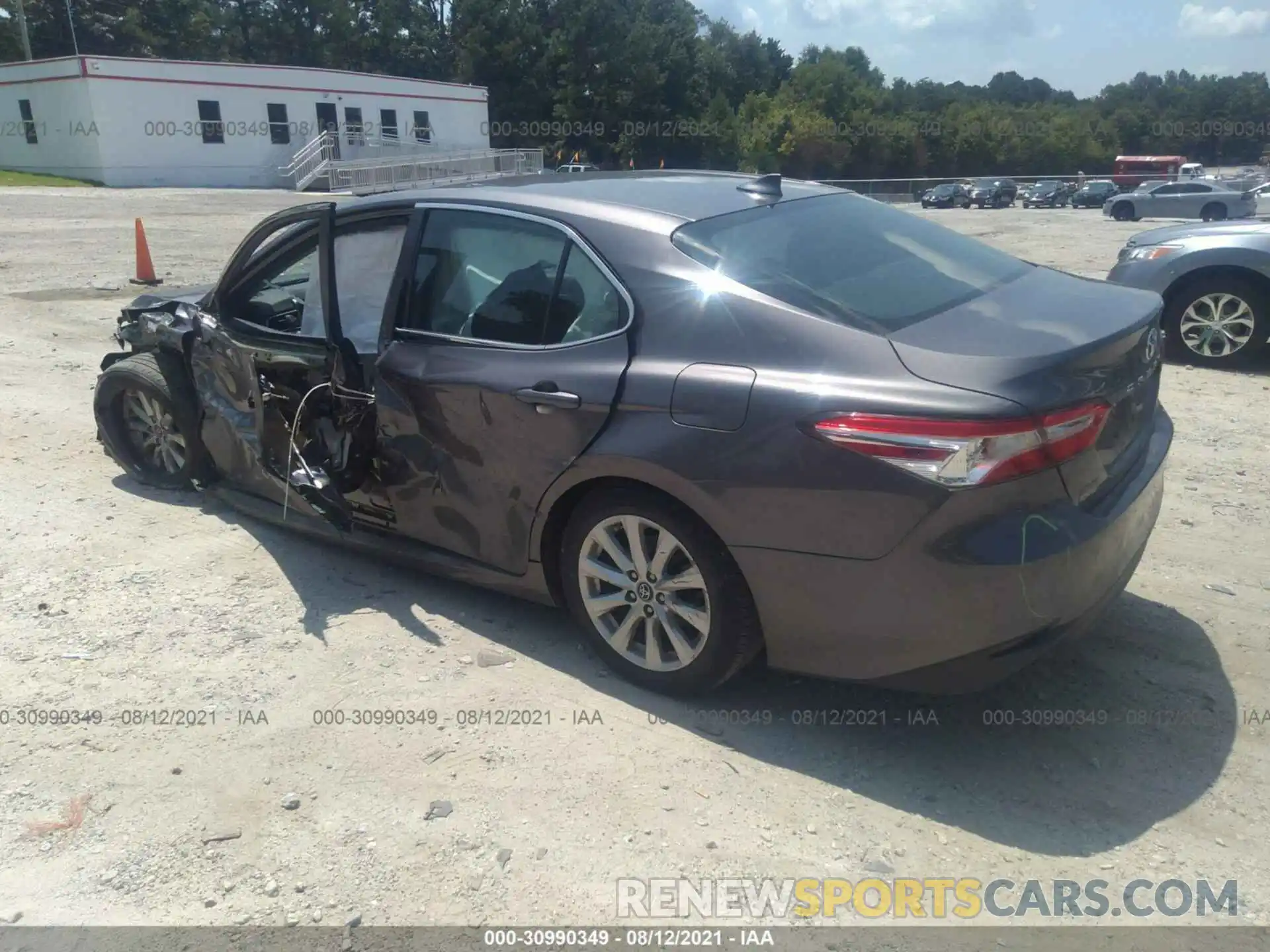 3 Photograph of a damaged car 4T1B11HK7KU246830 TOYOTA CAMRY 2019