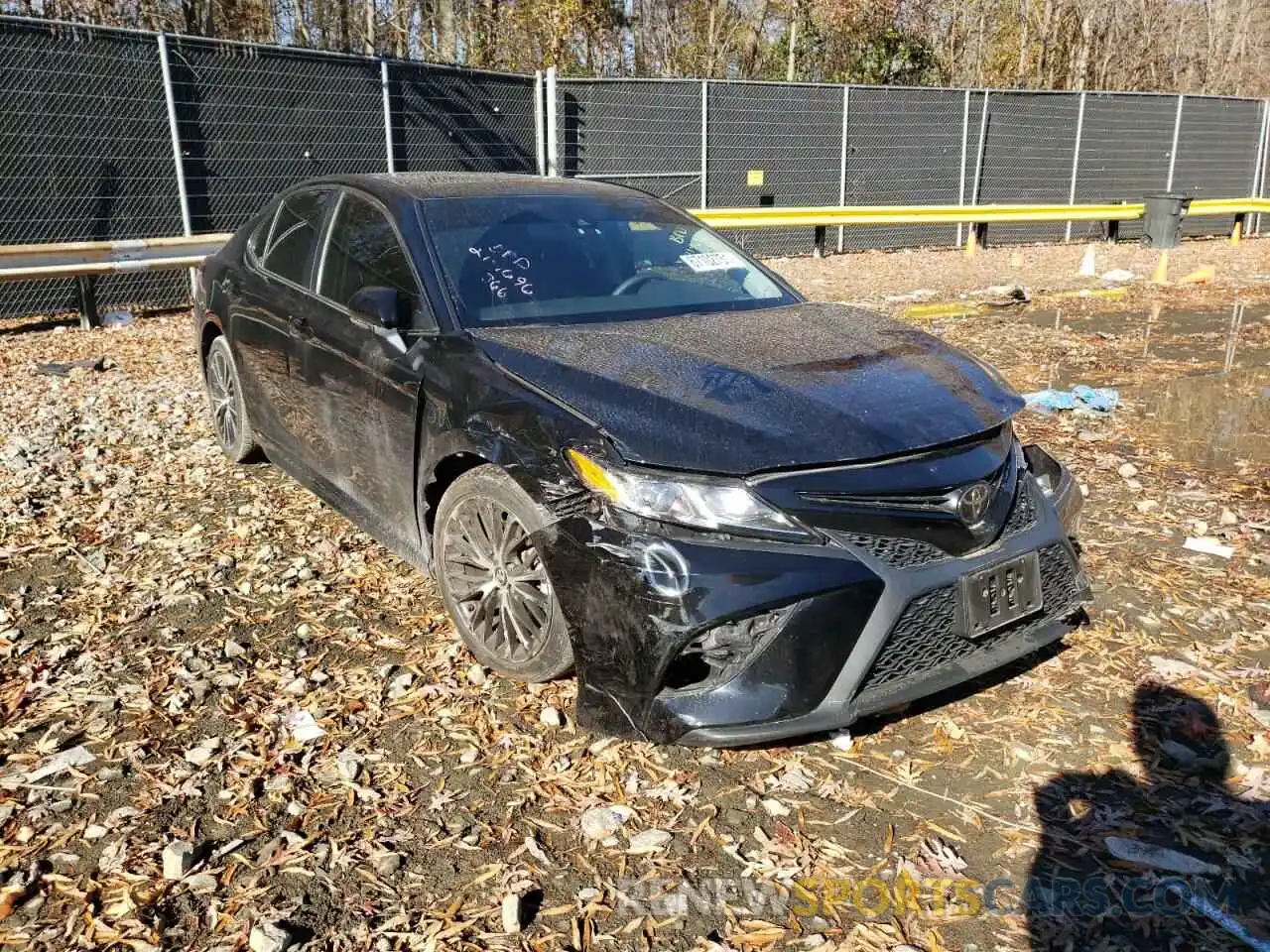 1 Photograph of a damaged car 4T1B11HK7KU248383 TOYOTA CAMRY 2019